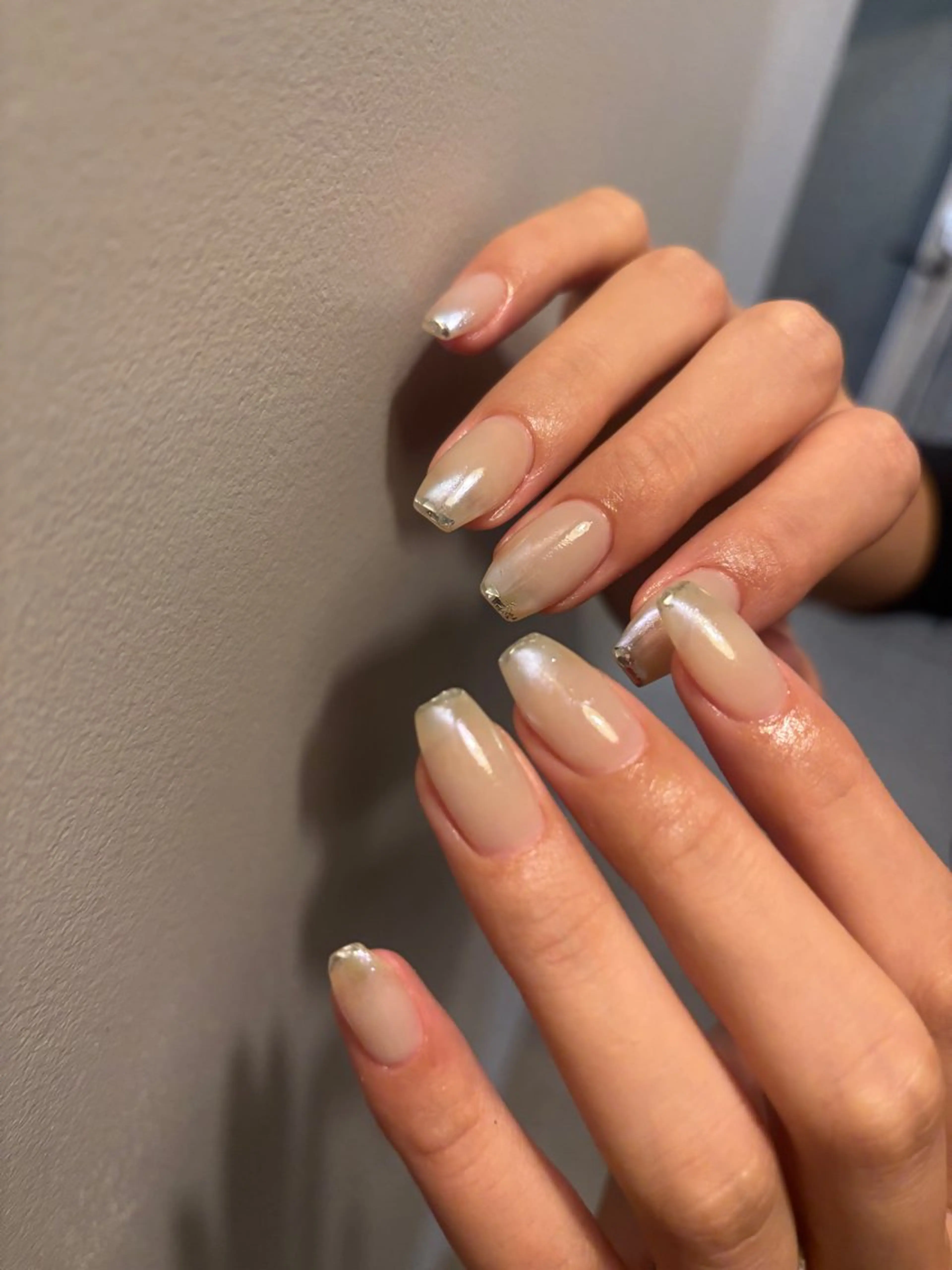 ネイル オーロラネイル フレンチネイル ハンドネイル chika ／ nailのネイルデザイン