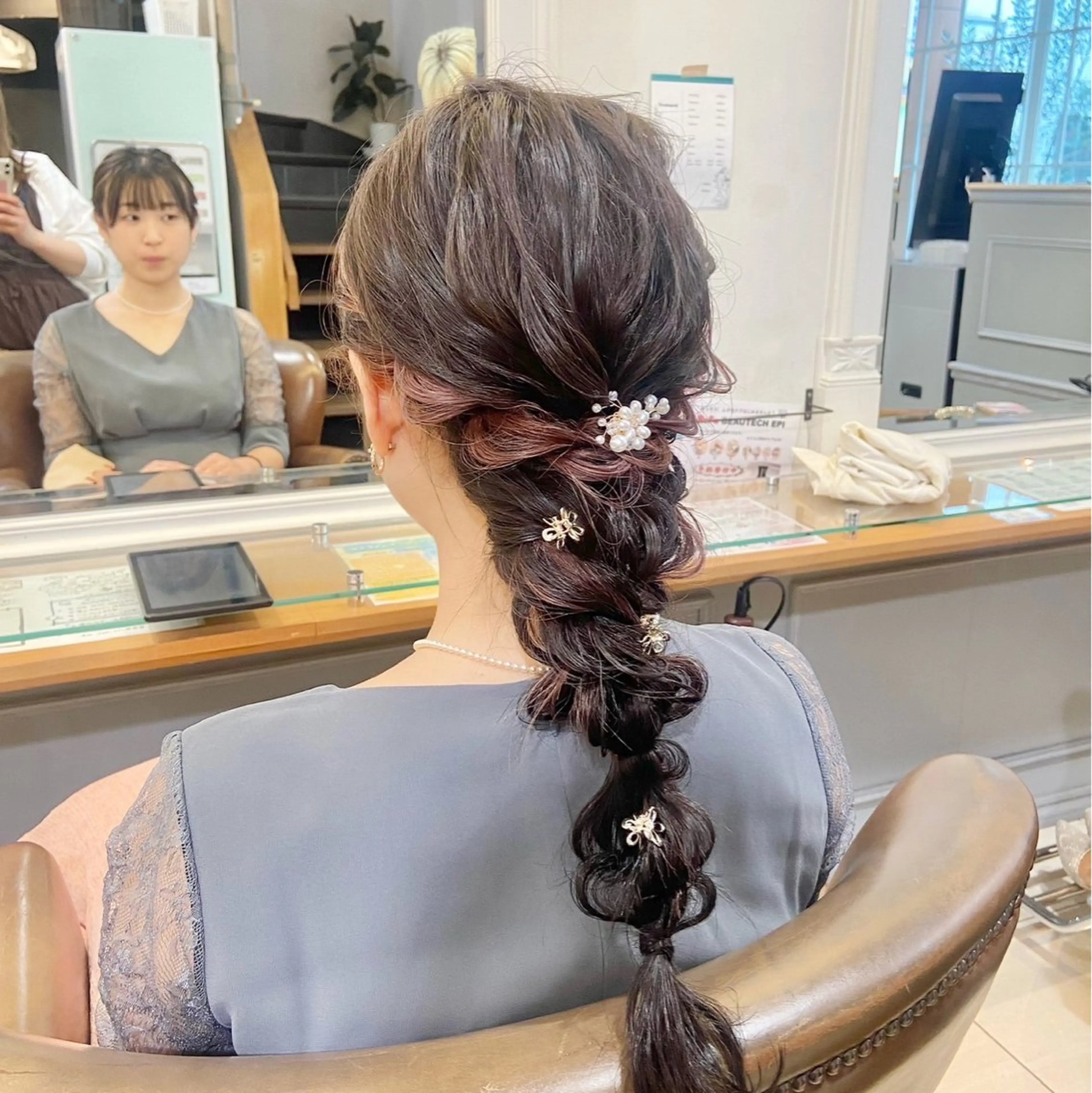 ロング ヘアアレンジ Neolive 千尋のヘアスタイル