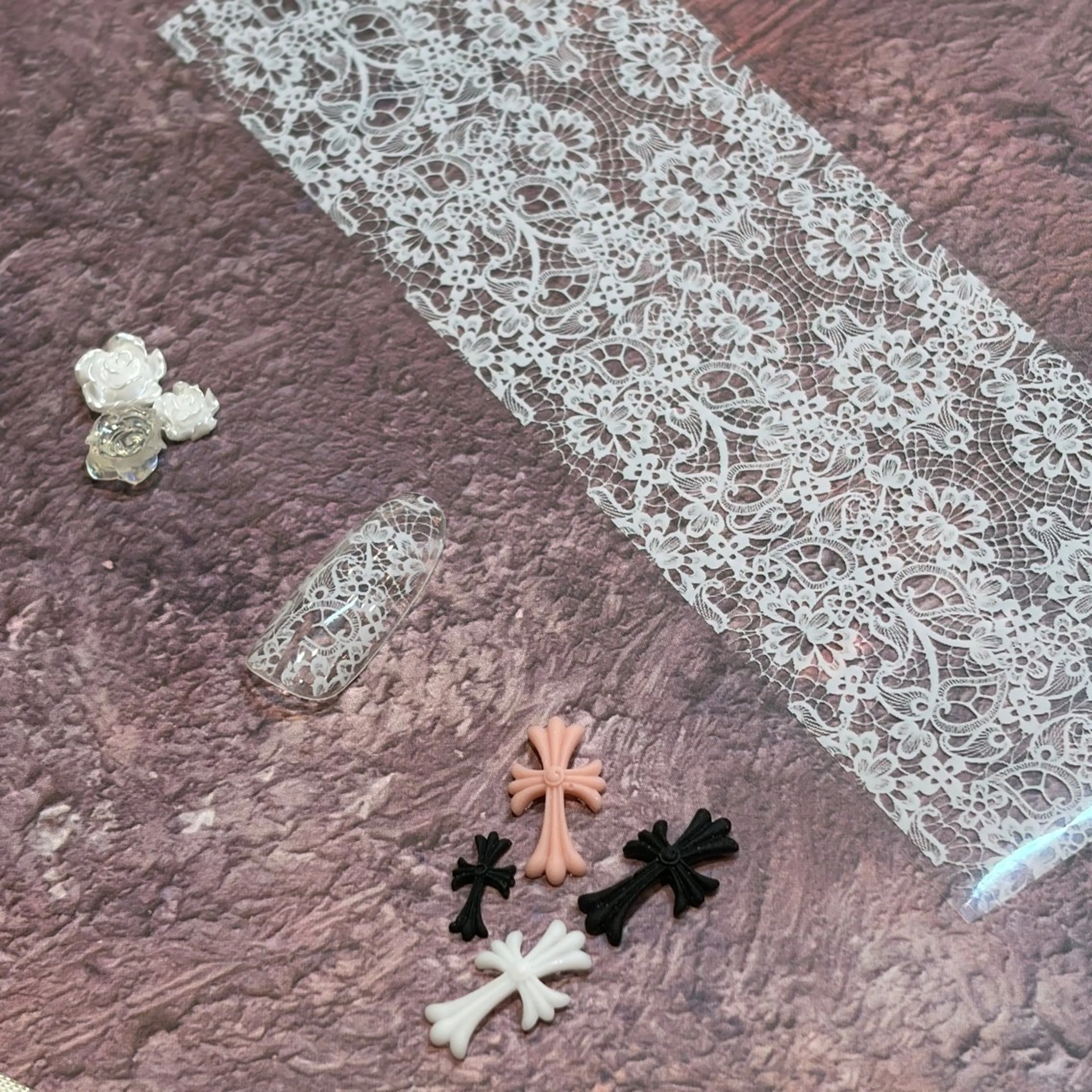 ネイル レース ハンドネイル ネイルサロン エルフィンのネイルデザイン