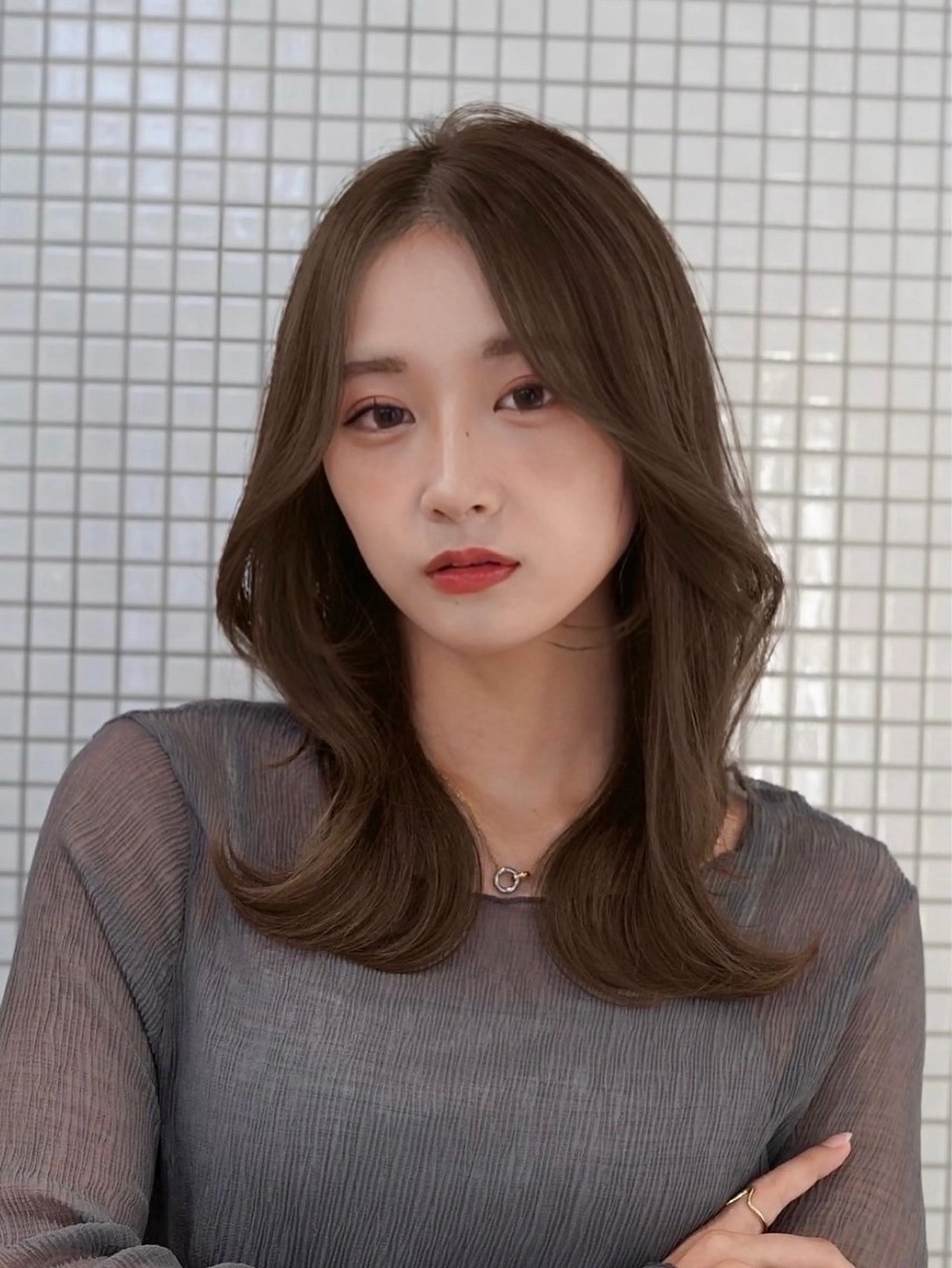 ミディアム 丸山 心 / 艶カラーのヘアスタイル