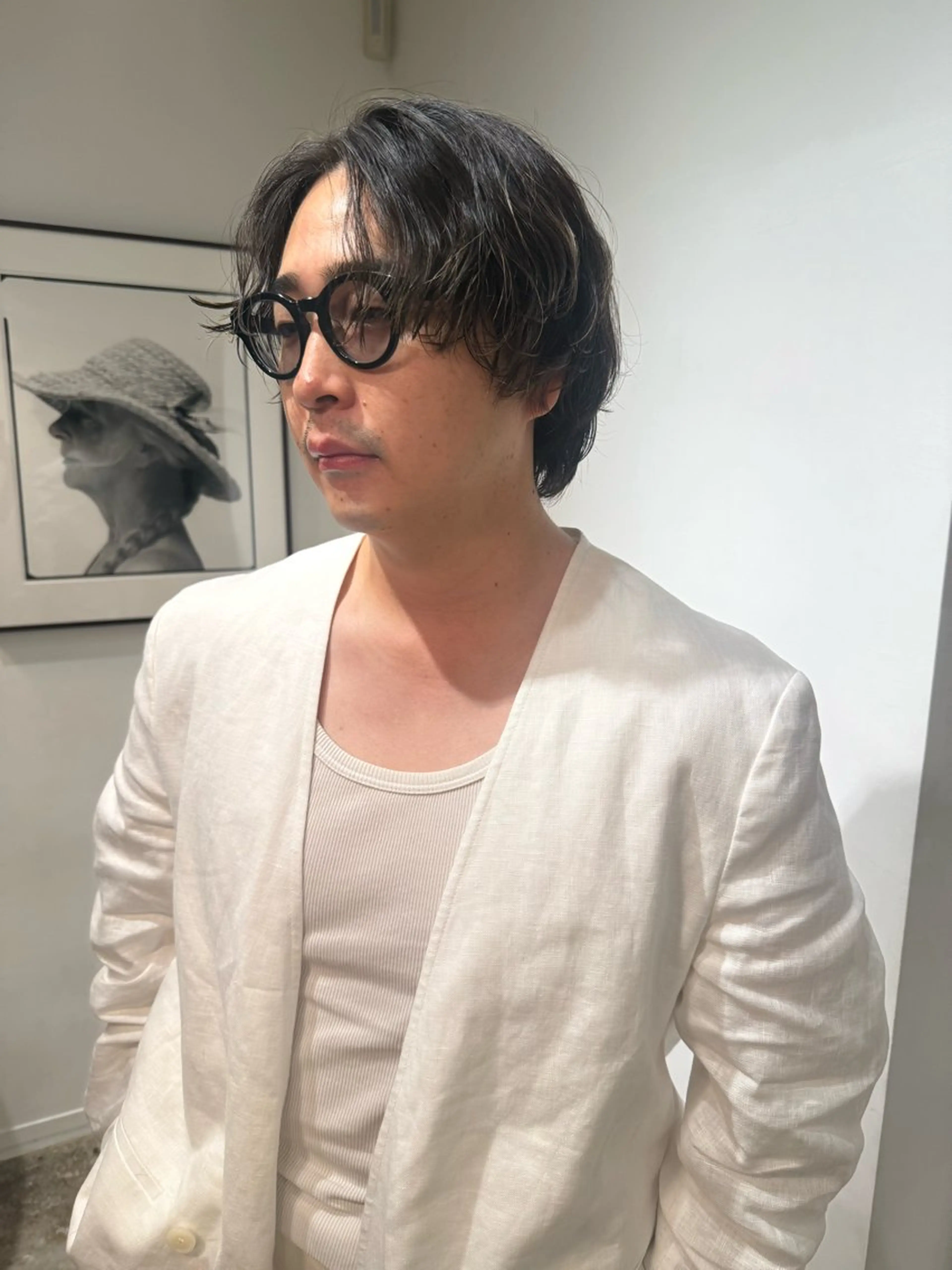 ミディアム パーマ メンズ カット センターパート 田形清流のヘアスタイル