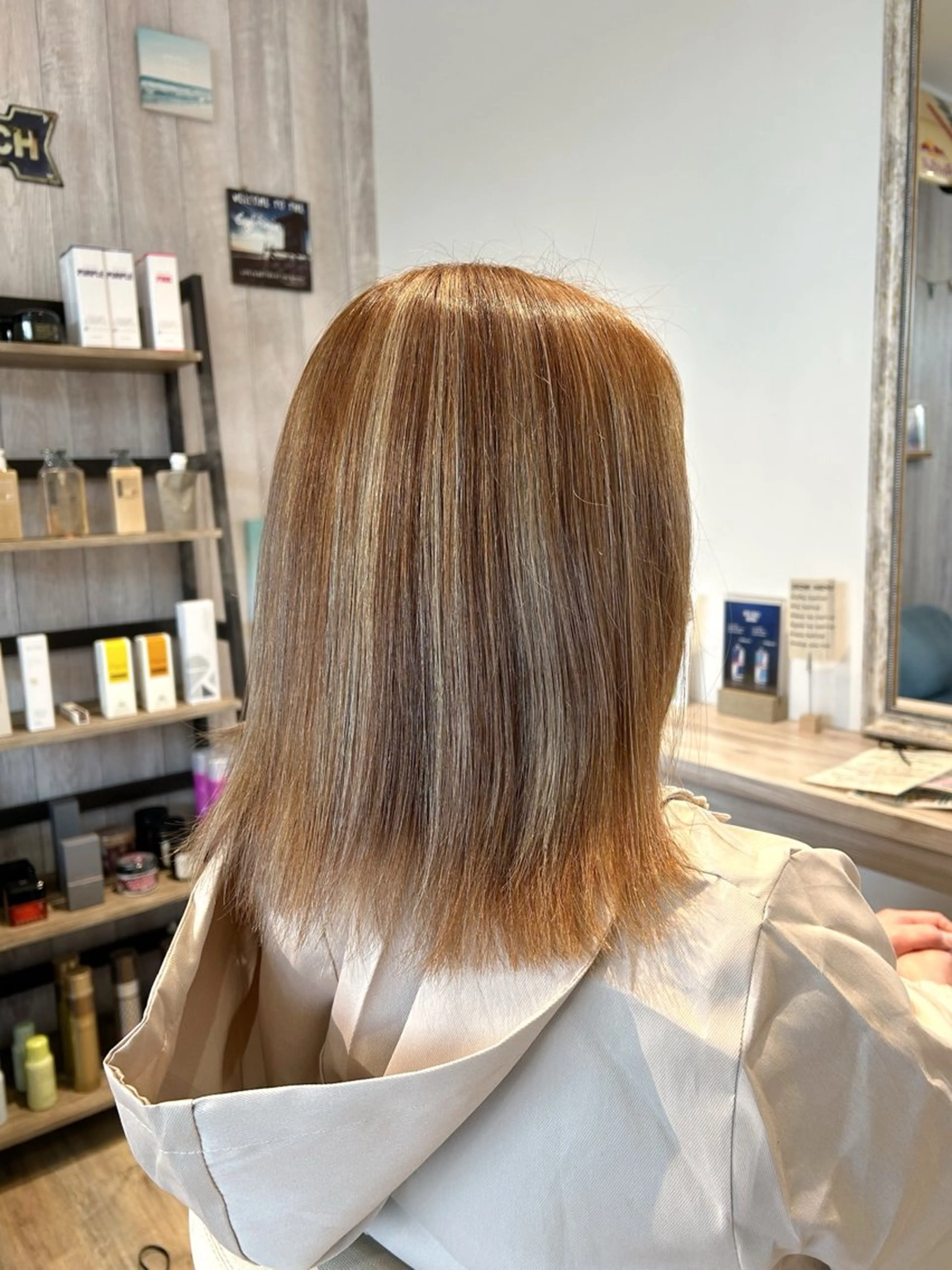 カラー ベージュカラー ハイライトカラー ヘアカラー 水口 琴絵のヘアスタイル