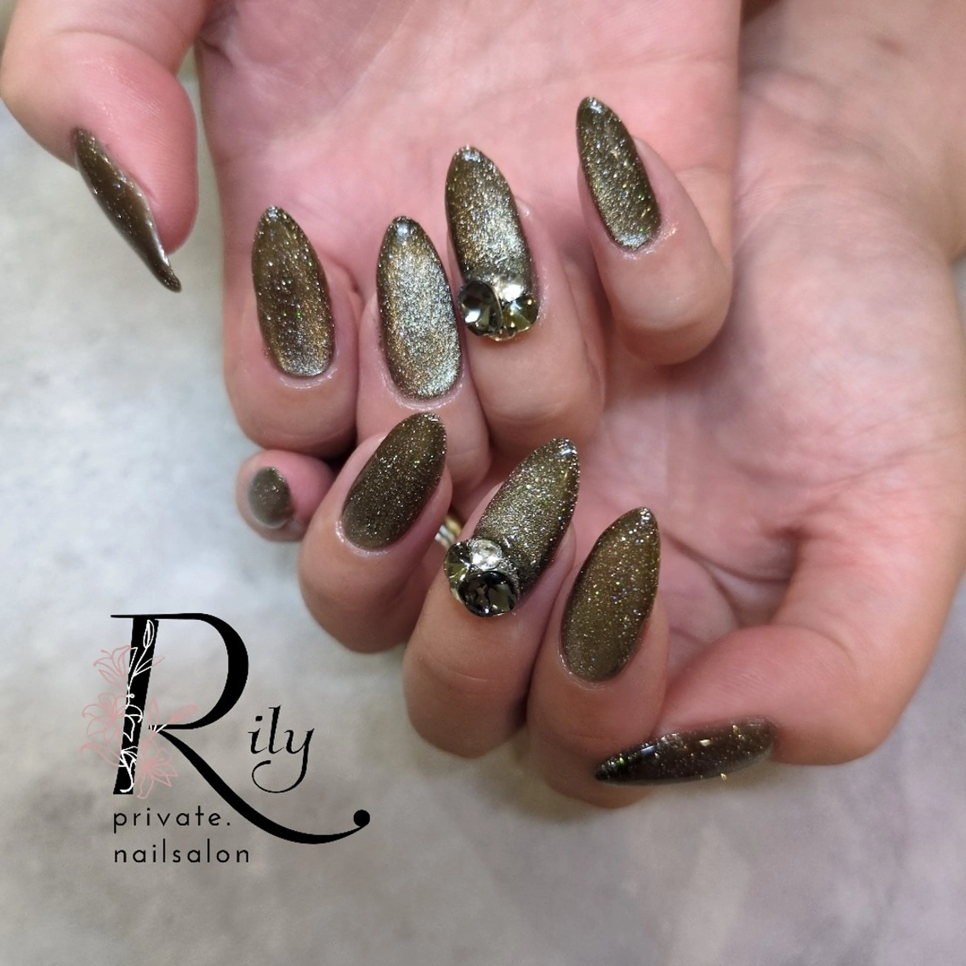 ネイル アートネイル マグネットネイル nailsalon Rilyのネイルデザイン
