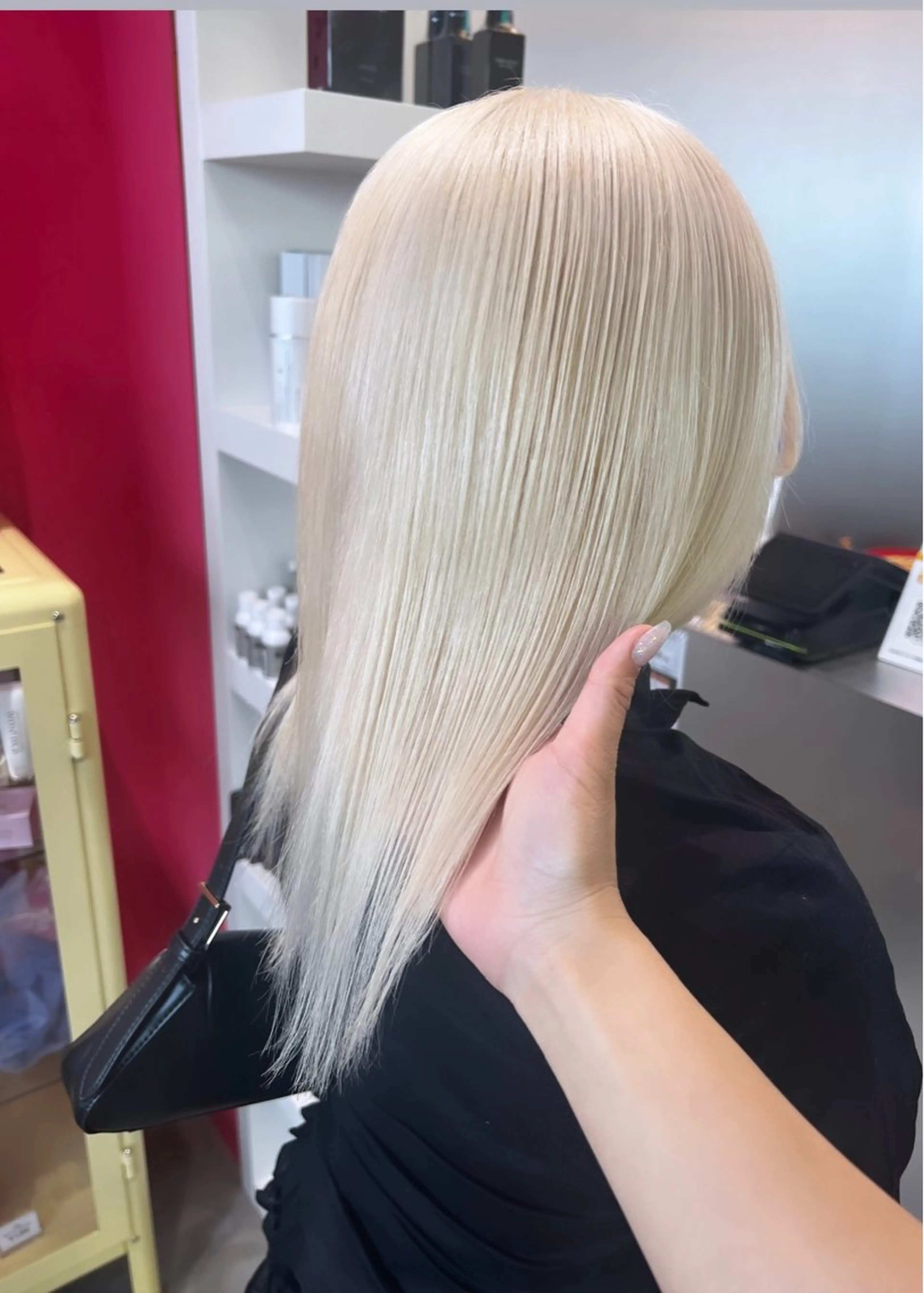 セミロング ヘアカラー box  mico. mutsumiのヘアスタイル