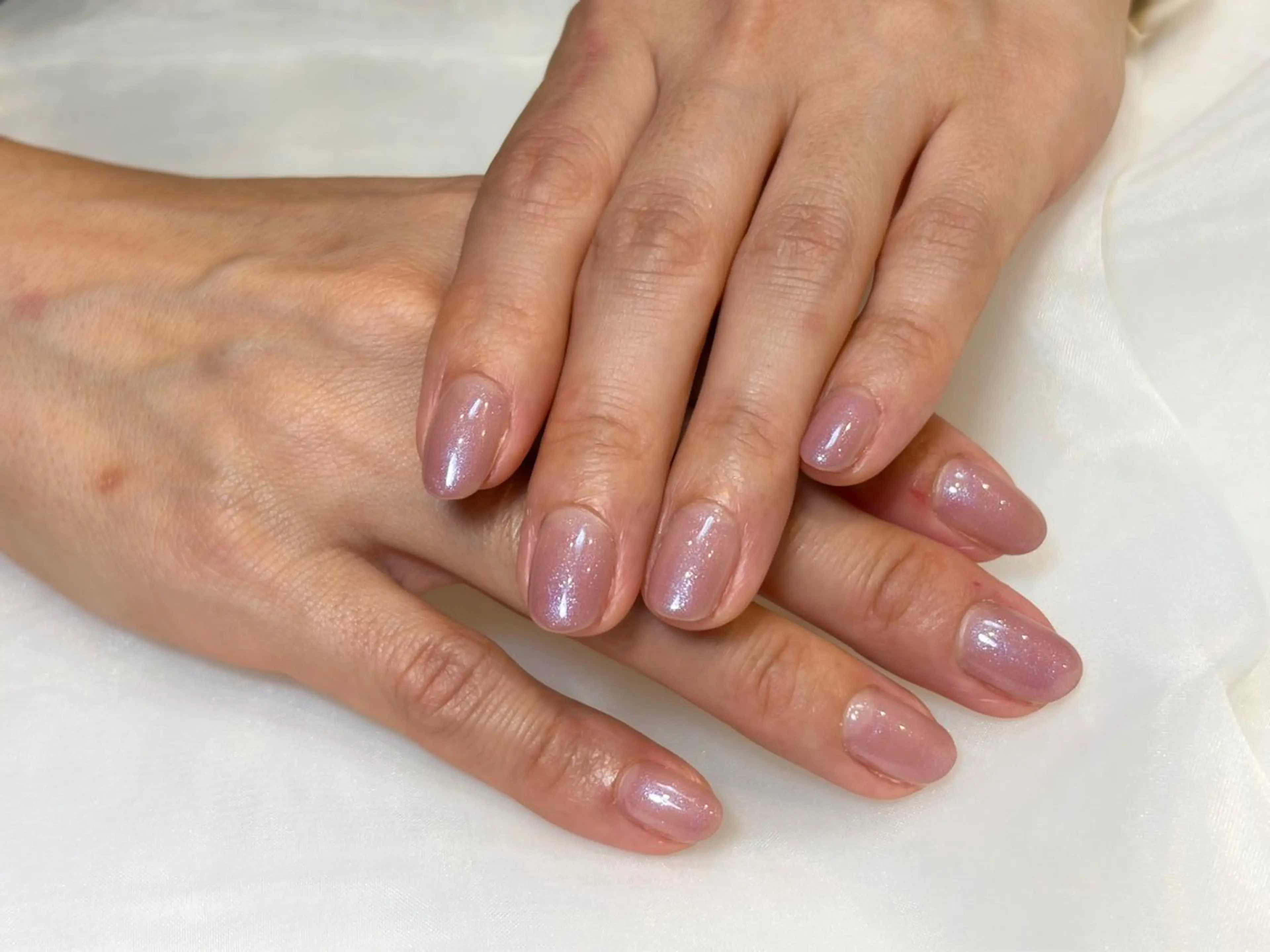 ネイル オーロラネイル ブルー フラッシュネイル ラメ(グリッター) ワンカラーネイル Ouna NAIL haruのネイルデザイン