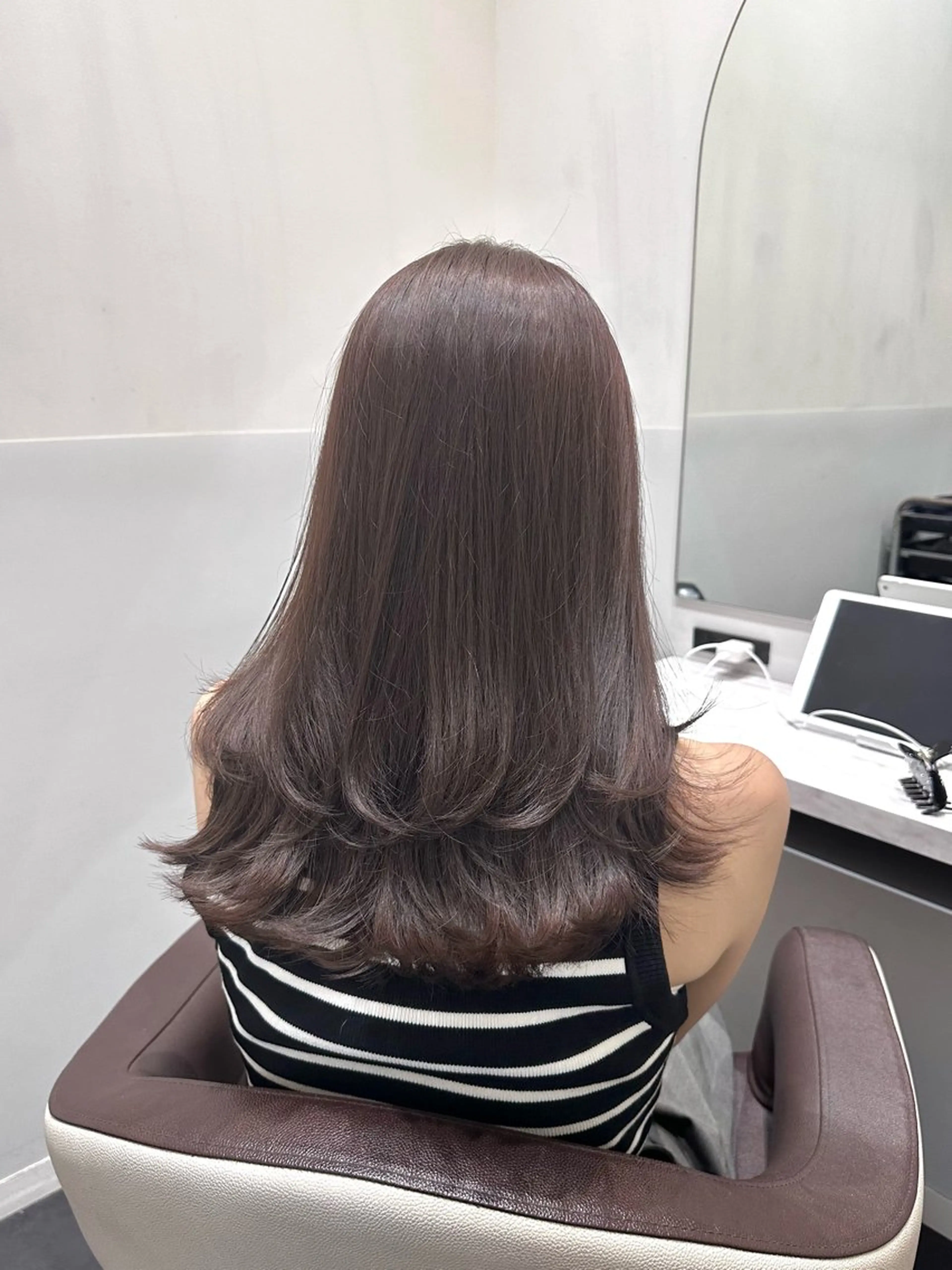 セミロング カラー ブリーチ グレージュ ラベンダーカラー ラベンダーグレージュ ラベンダーグレー カット ヘアカラー トリートメント 矢野 晃平のヘアスタイル