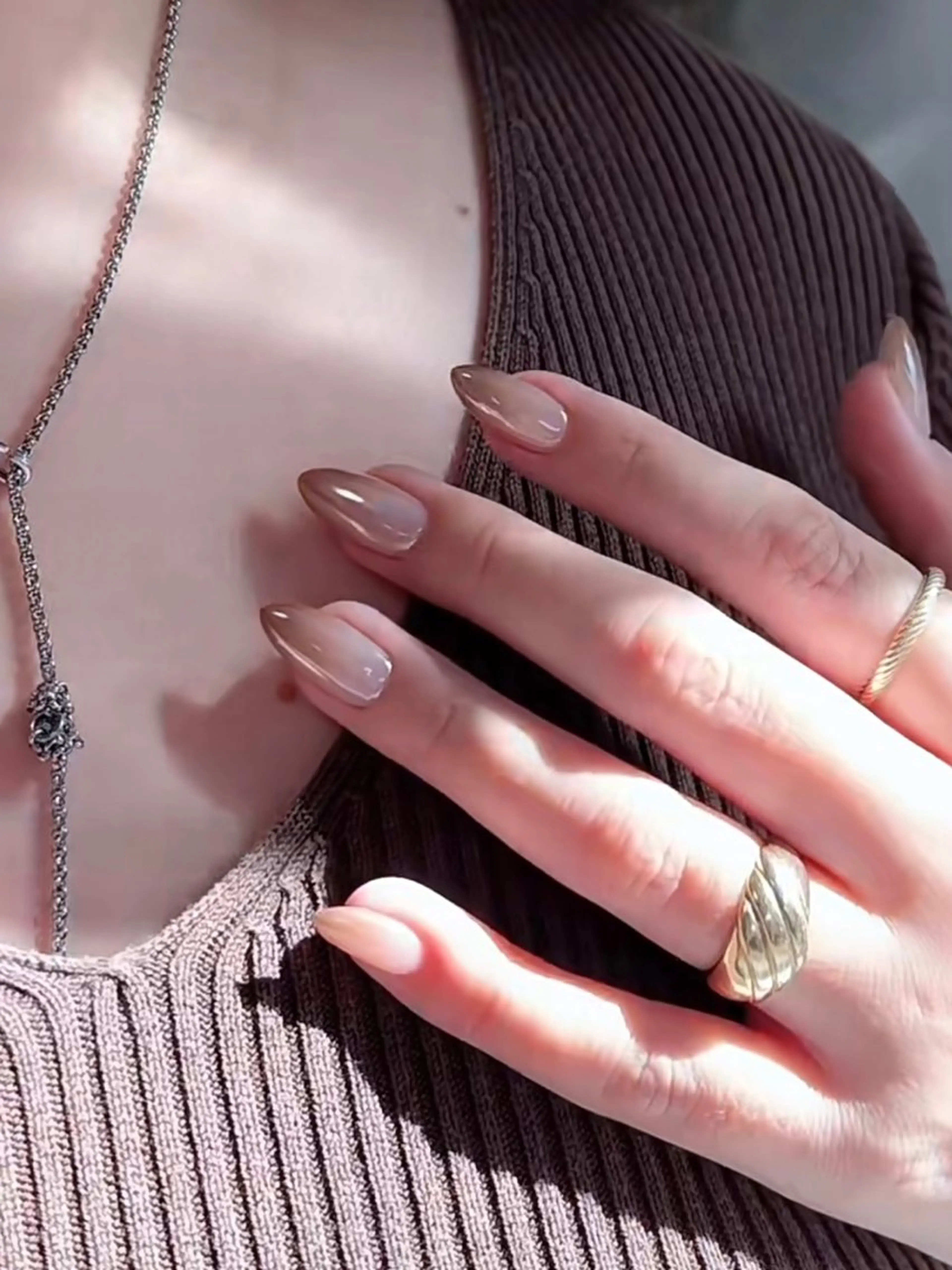 ネイル LEDアイラッシュ ∩_∩アオイのマツエク・マツパデザイン