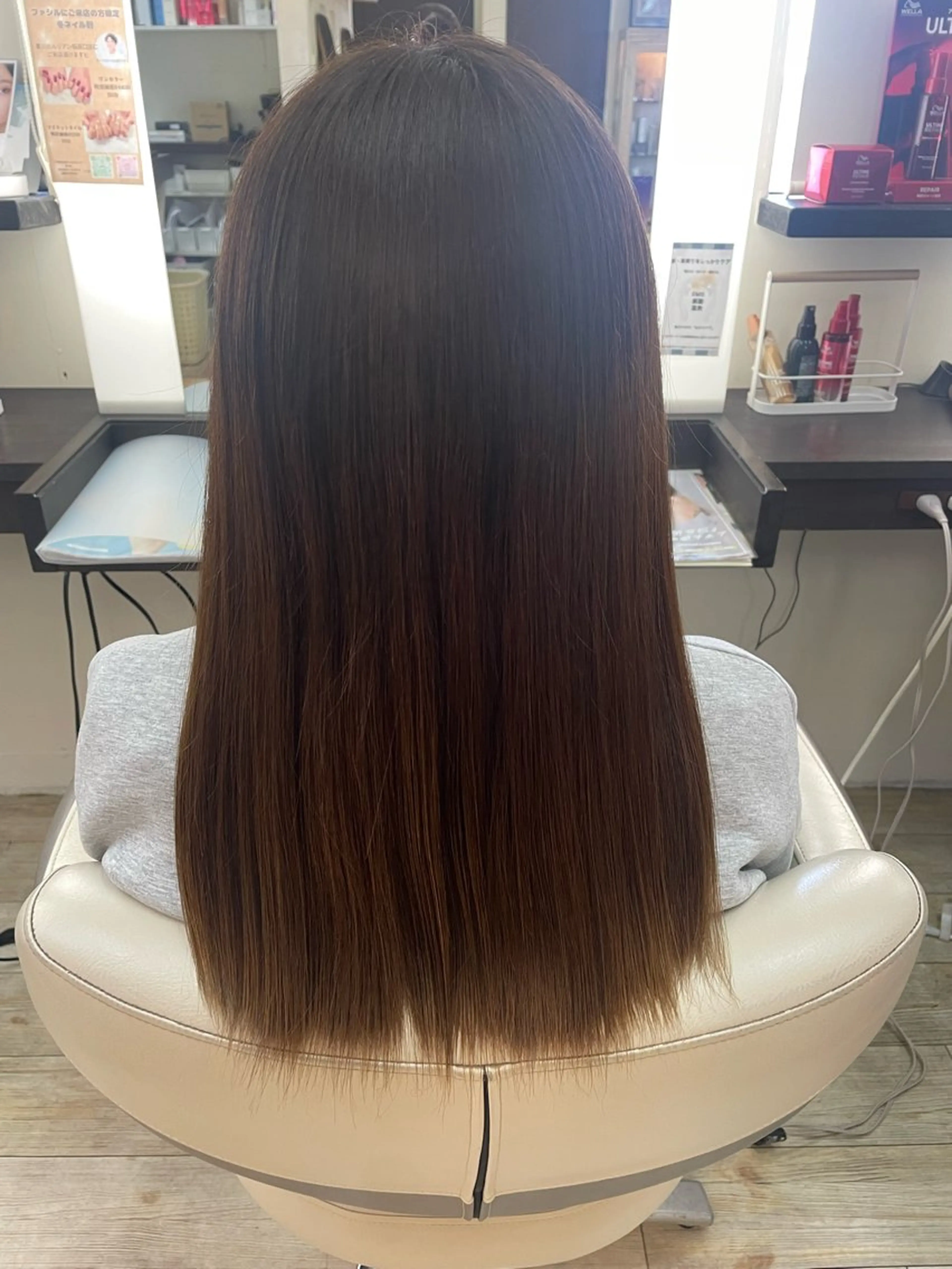 セミロング ルプラボウ/鈴木颯天 /艶カラー／縮毛矯正のヘアスタイル