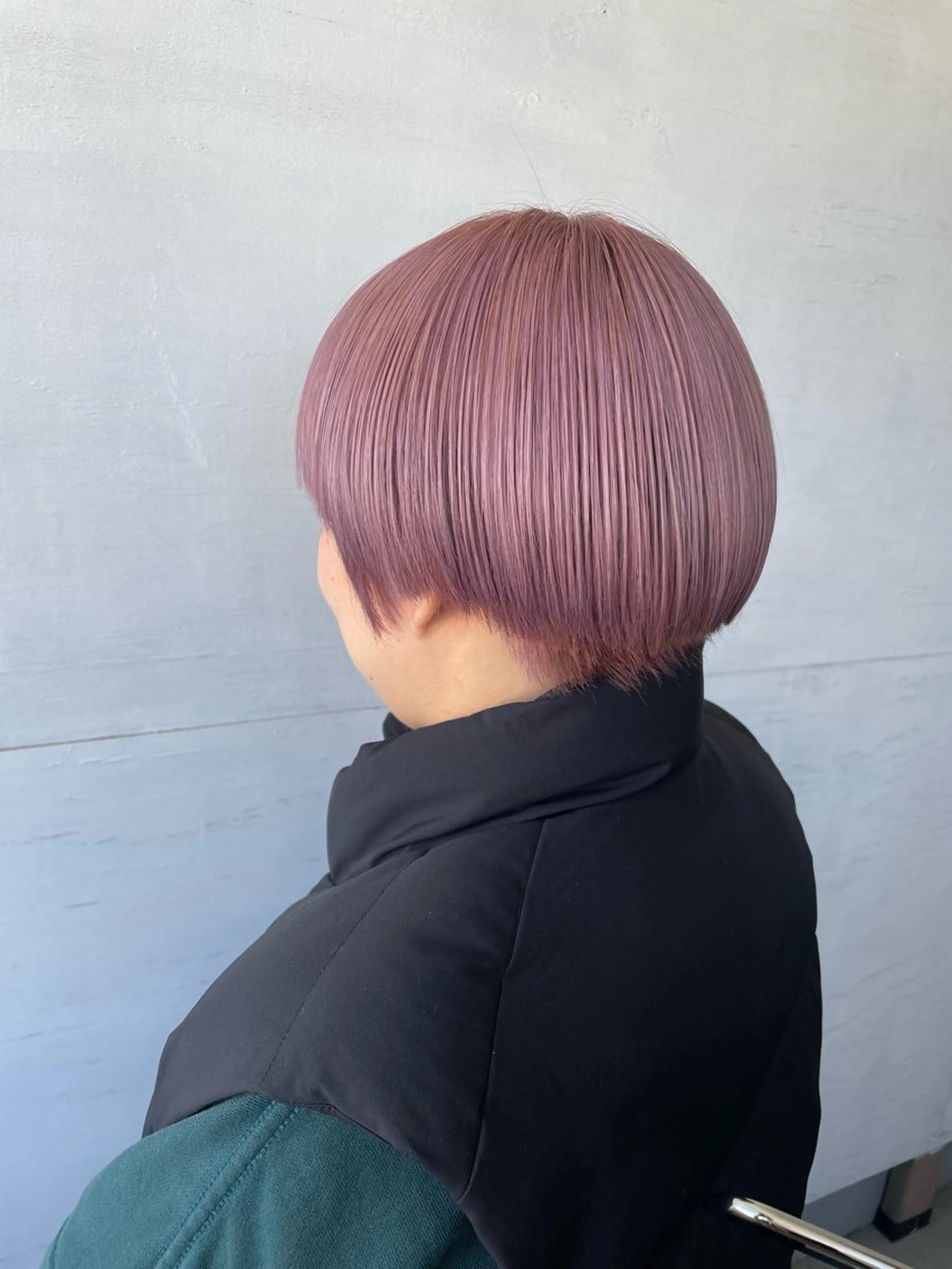 ショート カラー かわさき ともやのヘアスタイル