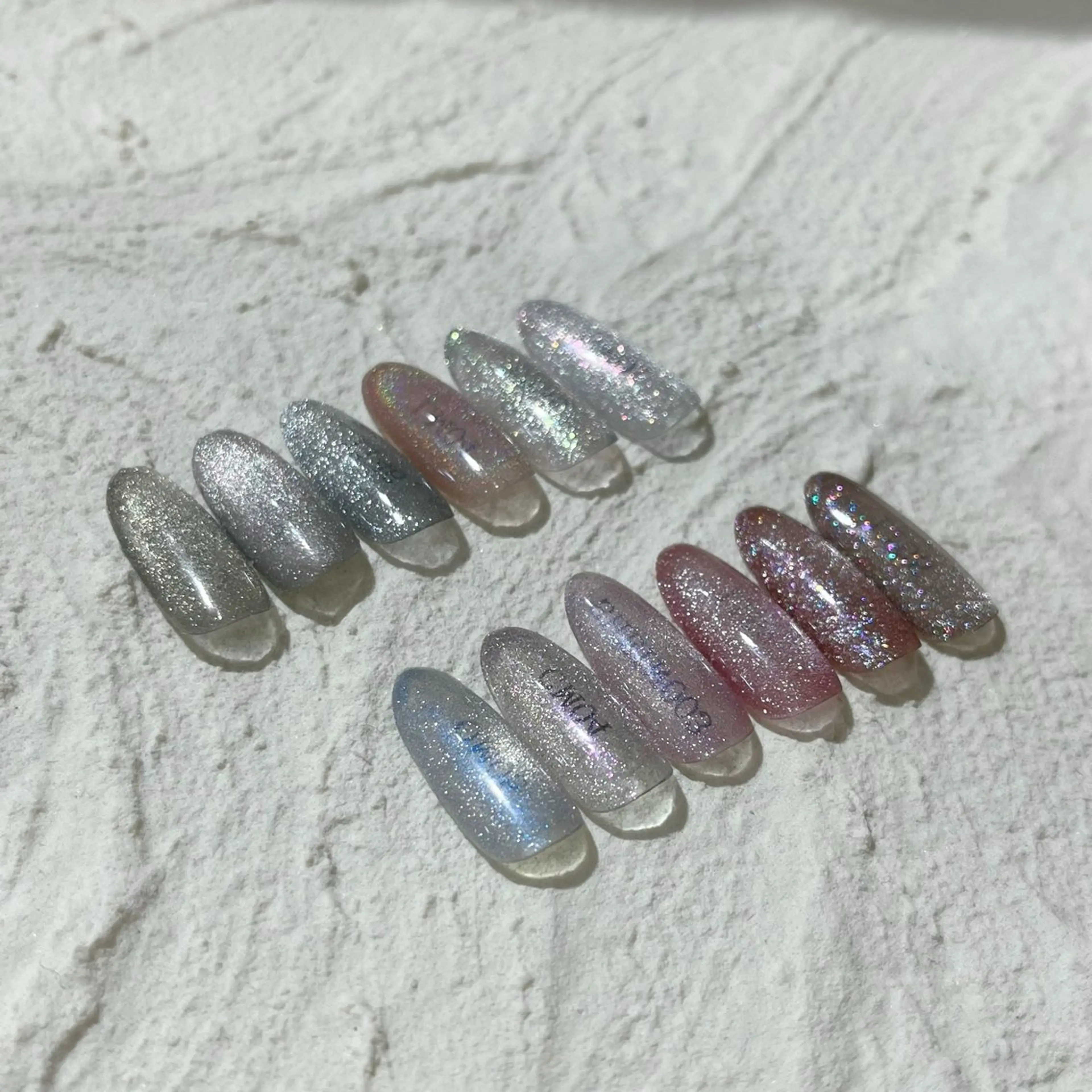 ネイル ラメ(グリッター) マグネットネイル オフィスネイル ✩.*˚ kanaのネイルデザイン