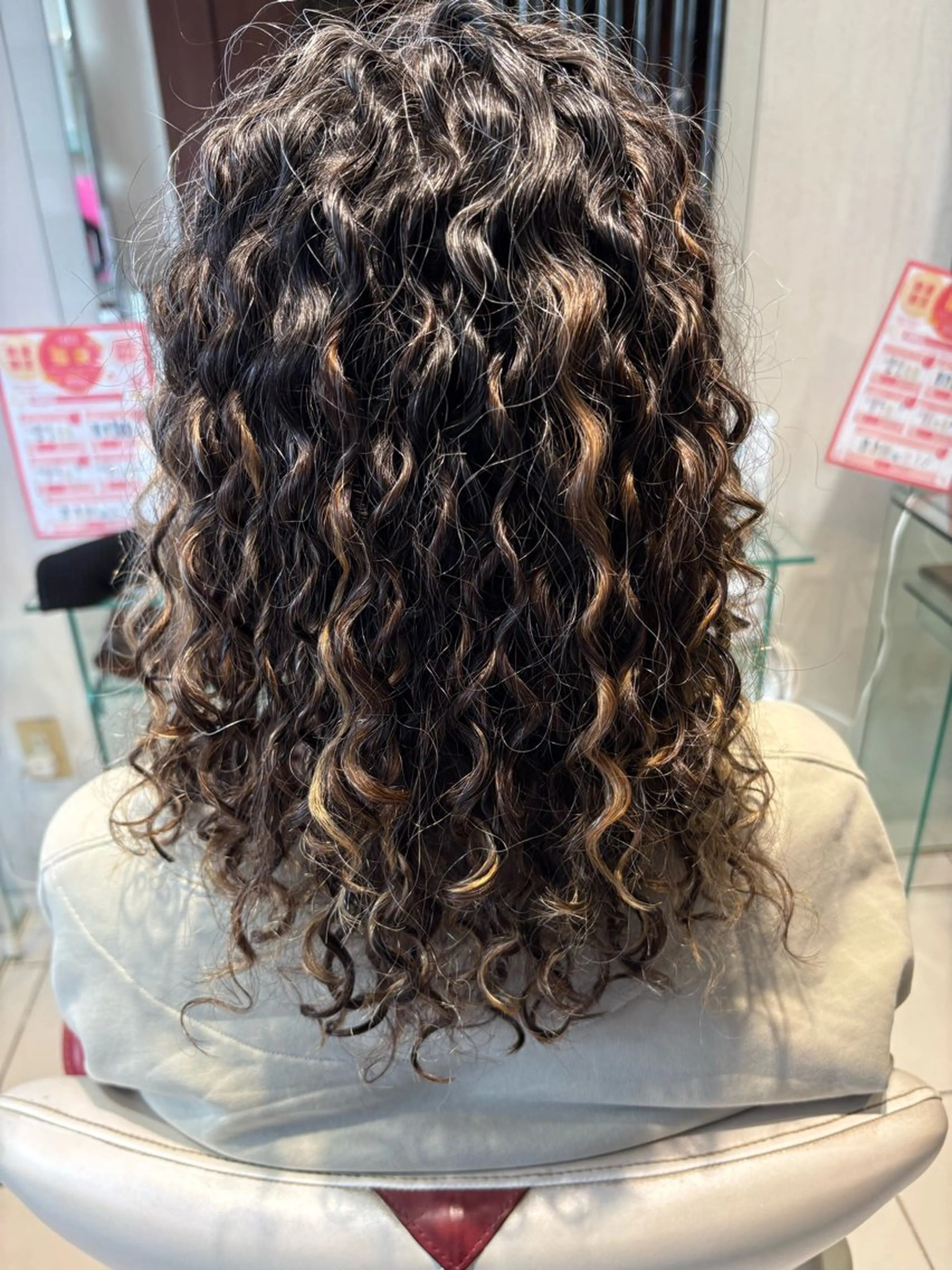 パーマ パーマ ヨウコ YOKOのヘアスタイル