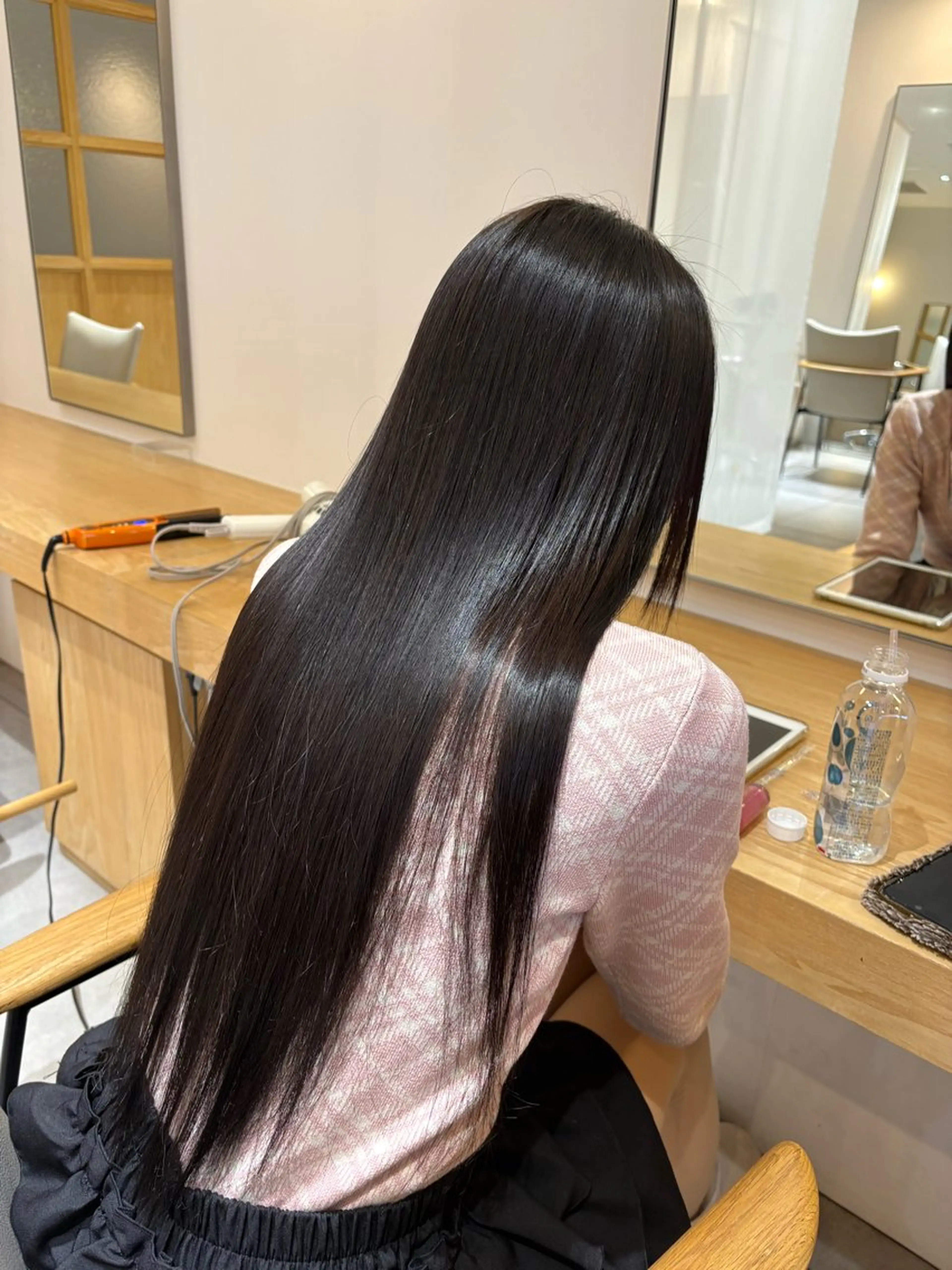 ロング 酸性ストレート 植林 奨のヘアスタイル