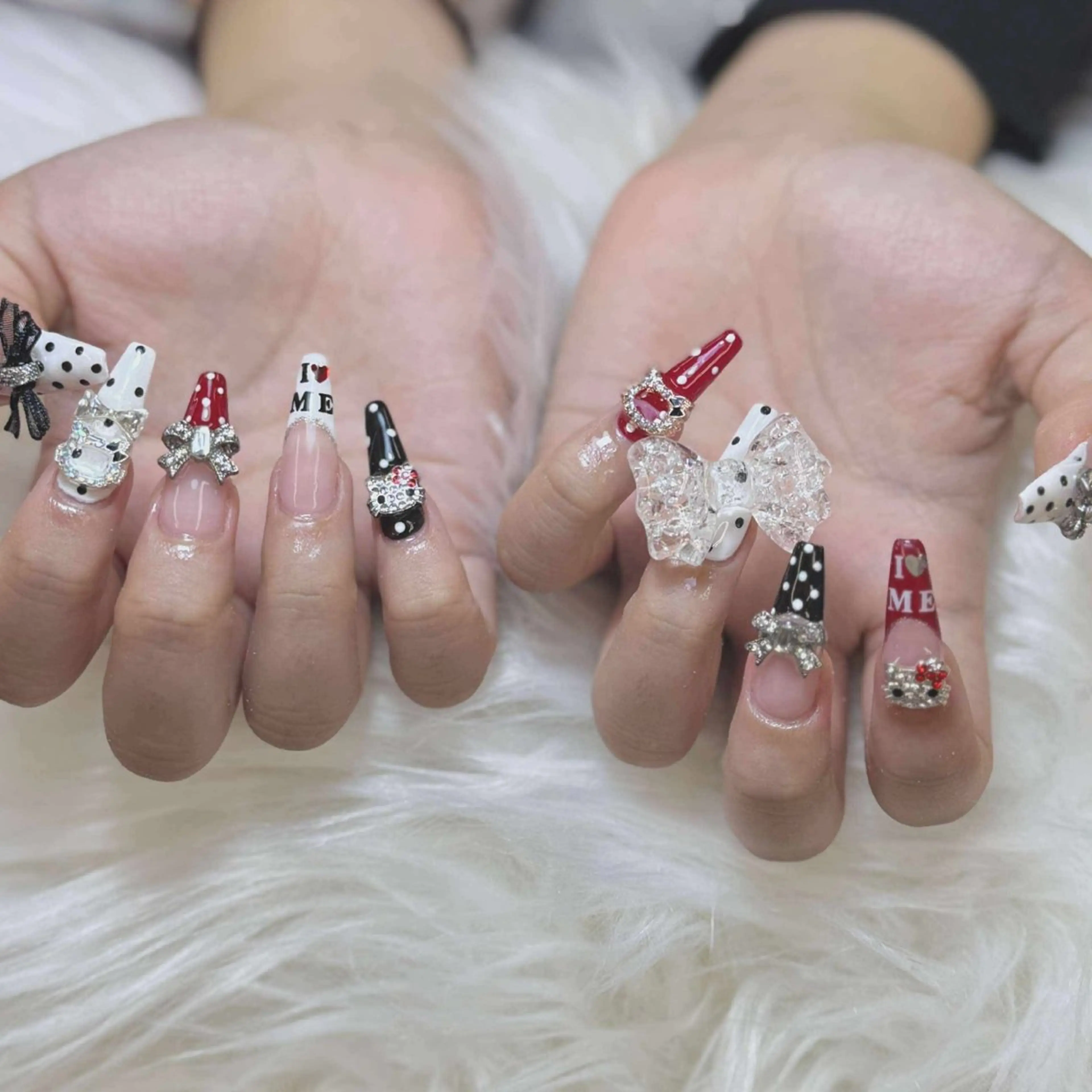 ネイル チークネイル 長さ出し フットネイル マグネットネイル 持ち込み ハンドネイル ANH NAIL ゴテゴテ専門店💎のネイルデザイン