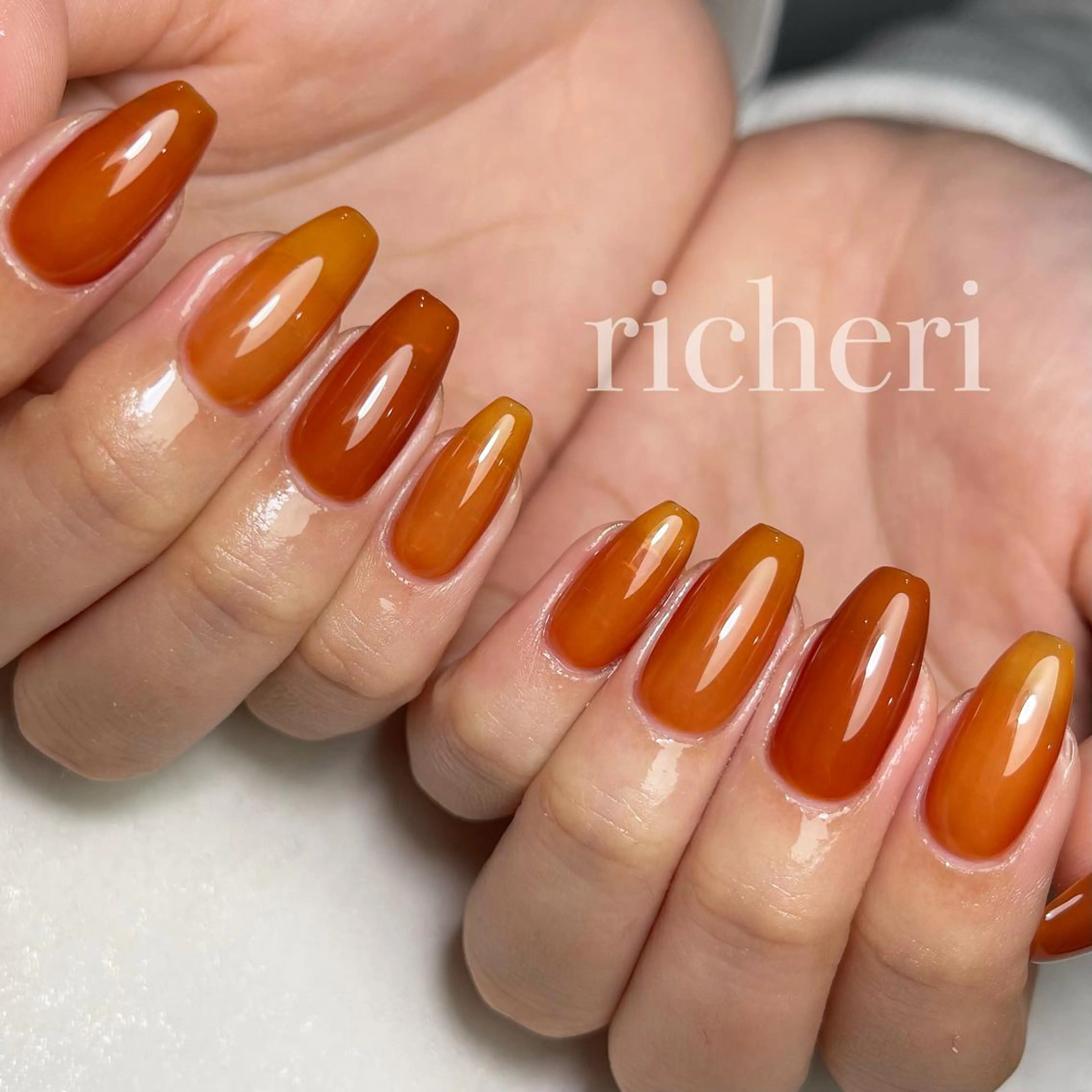 ミディアム ネイル ハンドネイル richeri beautyのエステ・リラクイメージ