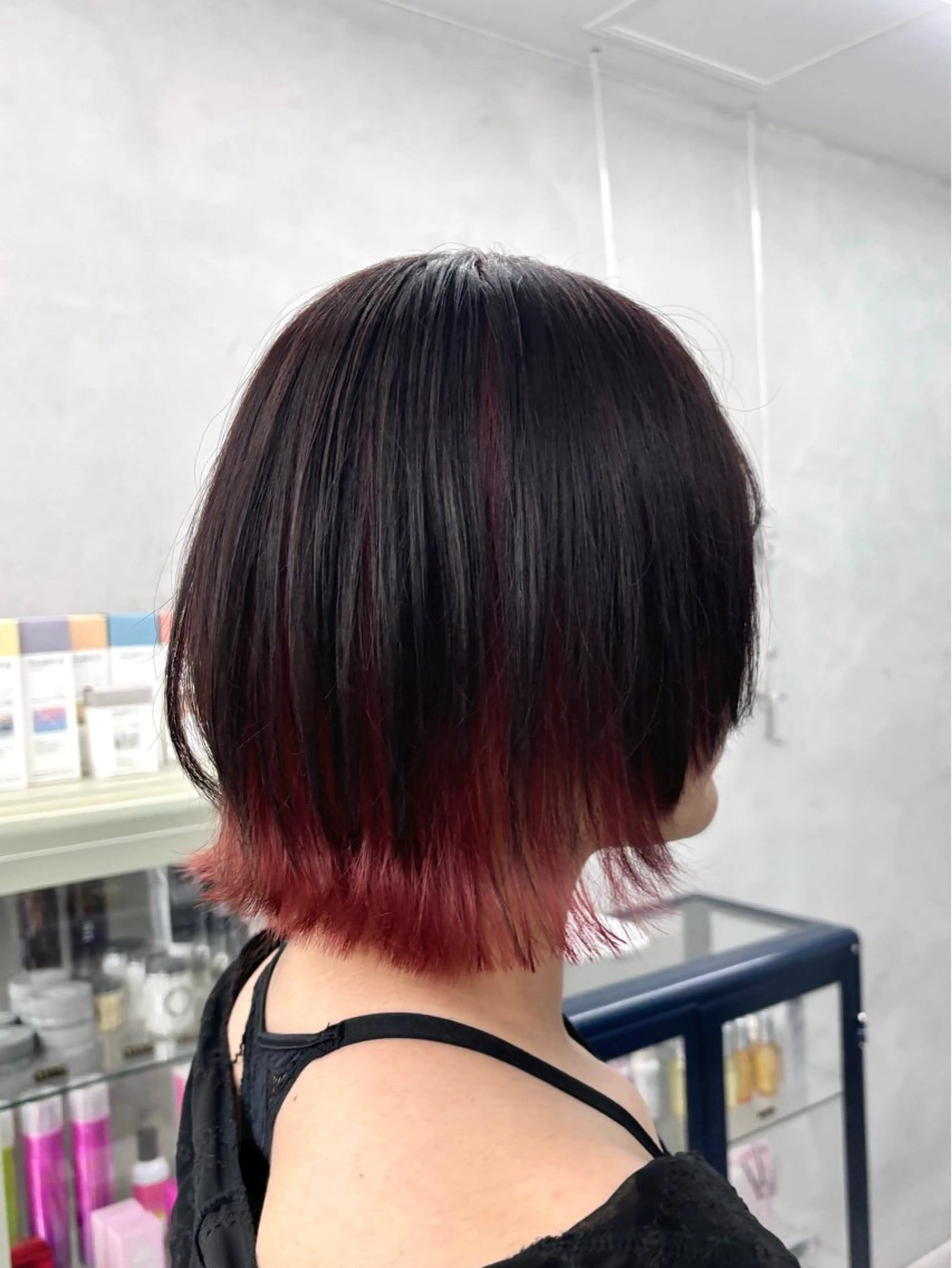 ショート カラー インナーカラー ボブ ウルフカット ヘアカラー トリートメント 【梅田】ハッシュ /デザインカラーのヘアスタイル