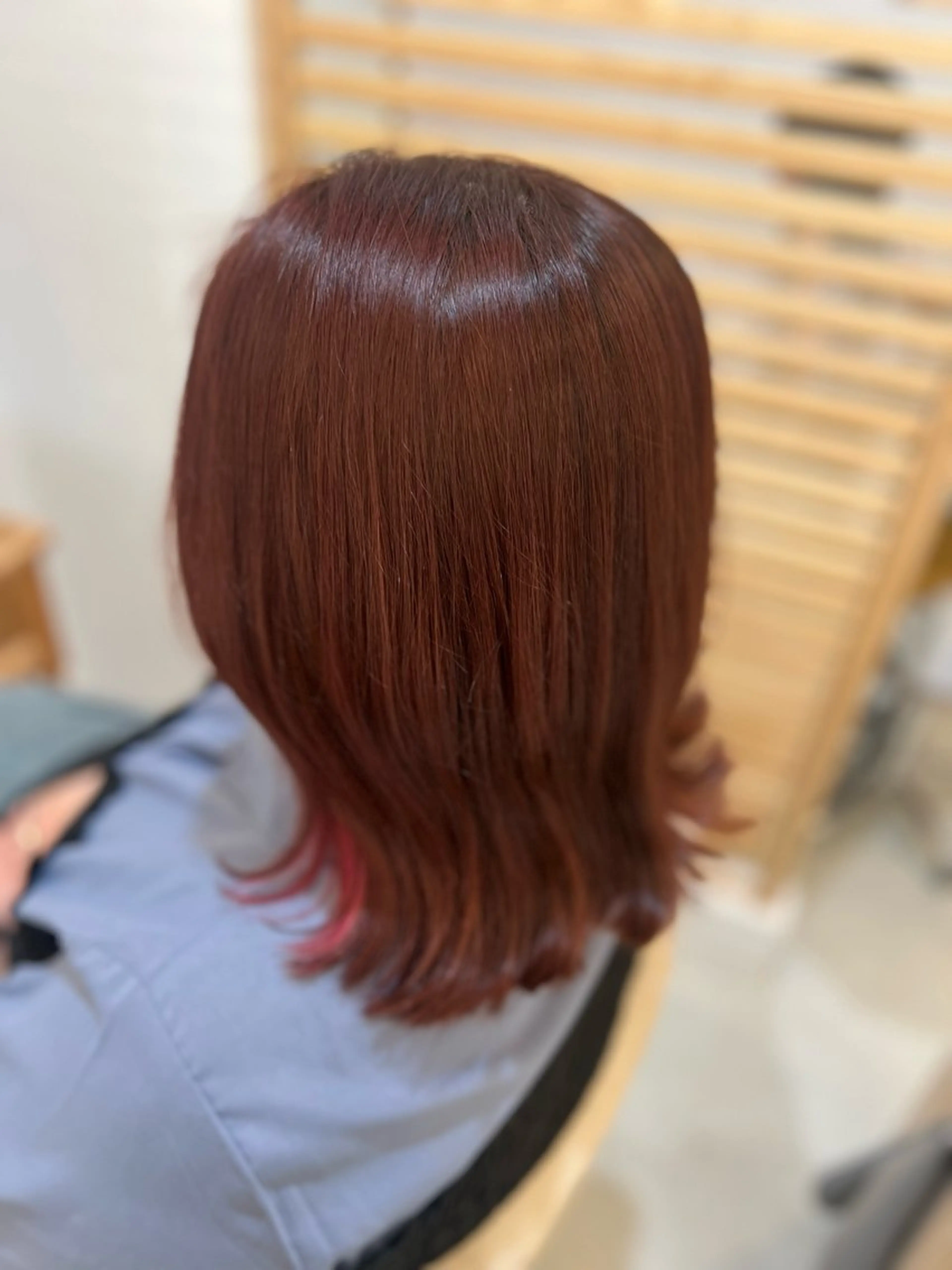 ミディアム カラー イヤリングカラー ヘアカラー 上野台 彩加のヘアスタイル