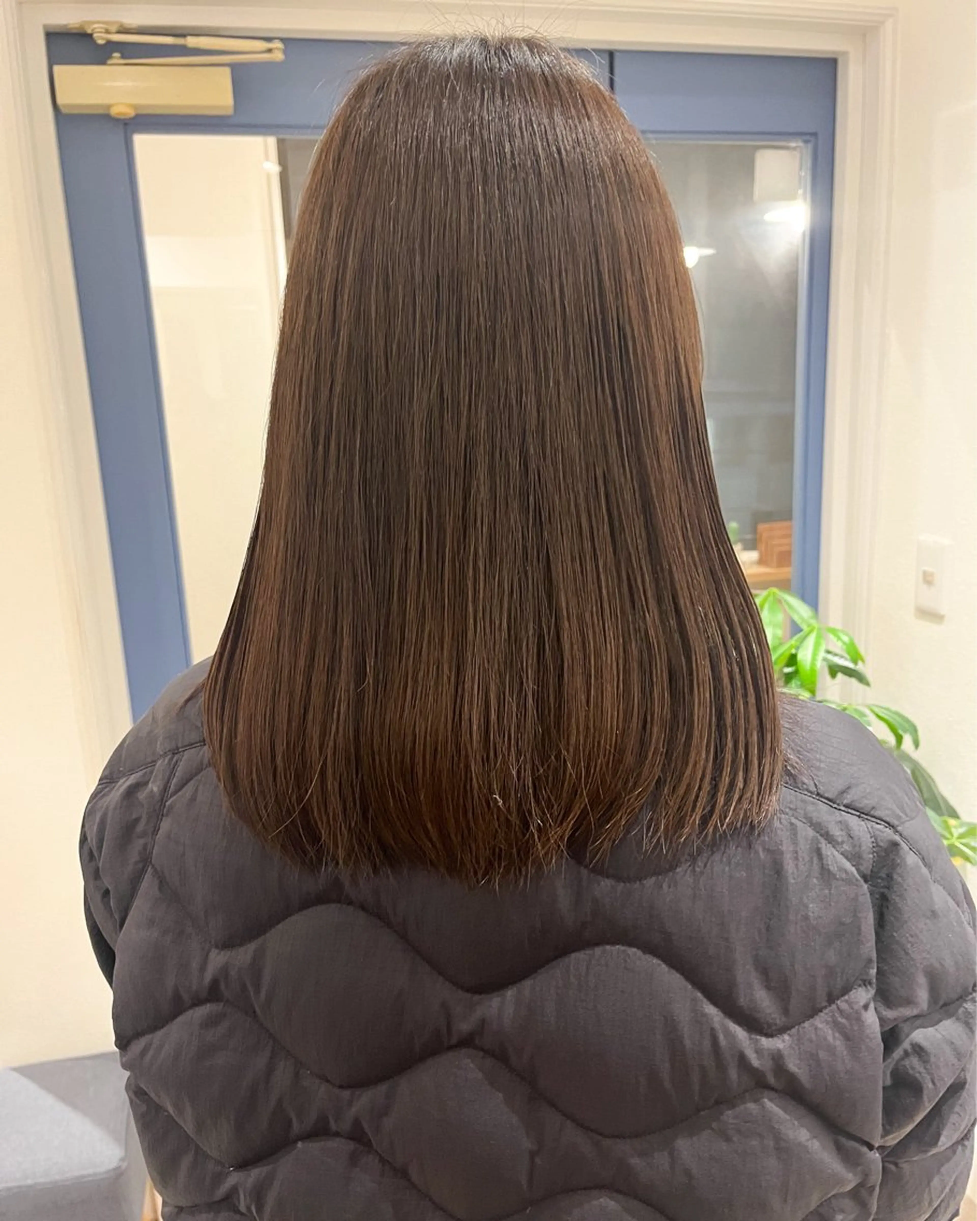 ミディアム カラー ブリーチ ブラウンカラー ブリーチなしカラー オリーブブラウン 似合わせカット 上品な暖色/丸みボブ Chie🪷のヘアスタイル