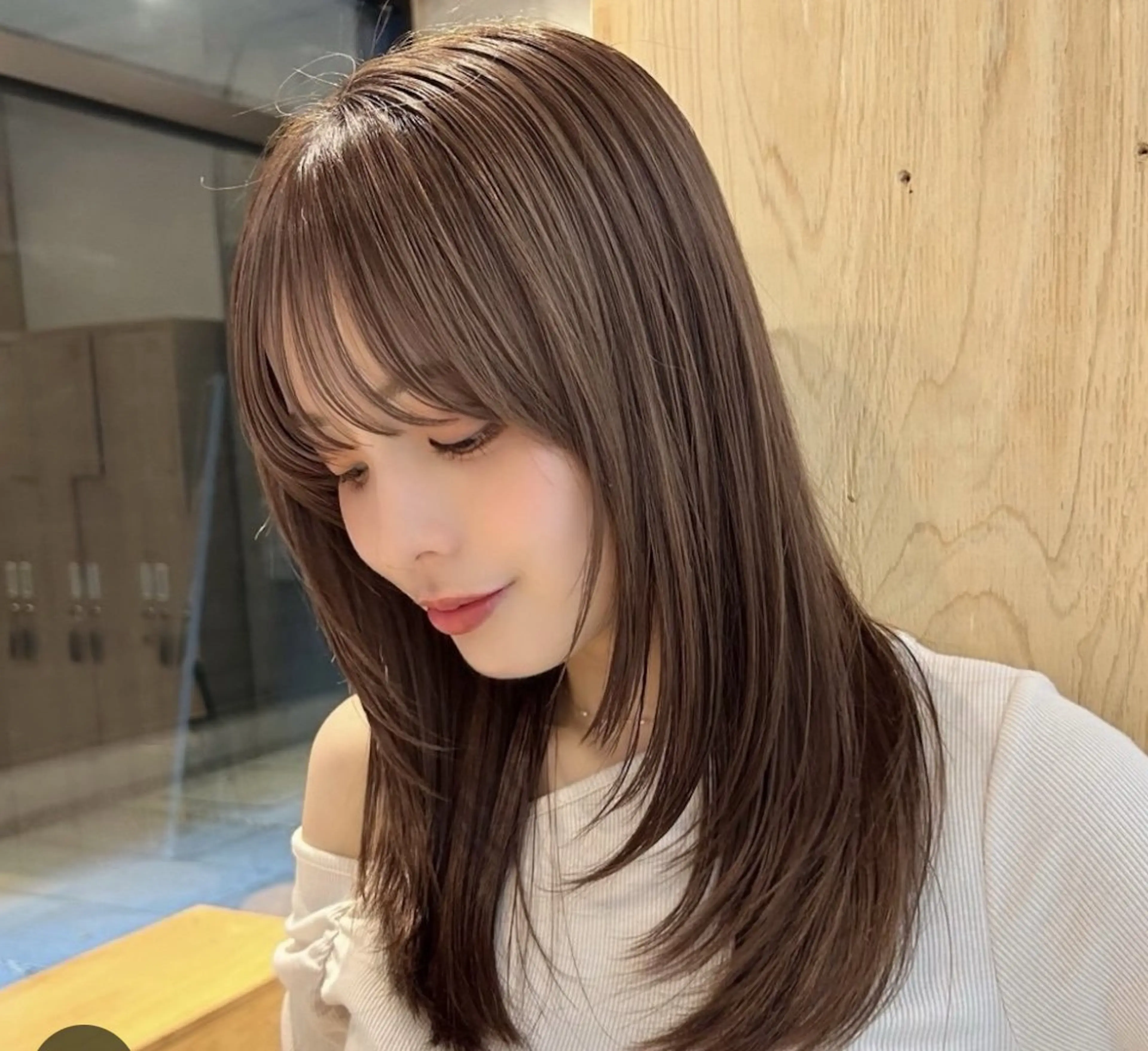 ロング 顔まわりレイヤー レイヤーカット 宇田津 文那のヘアスタイル