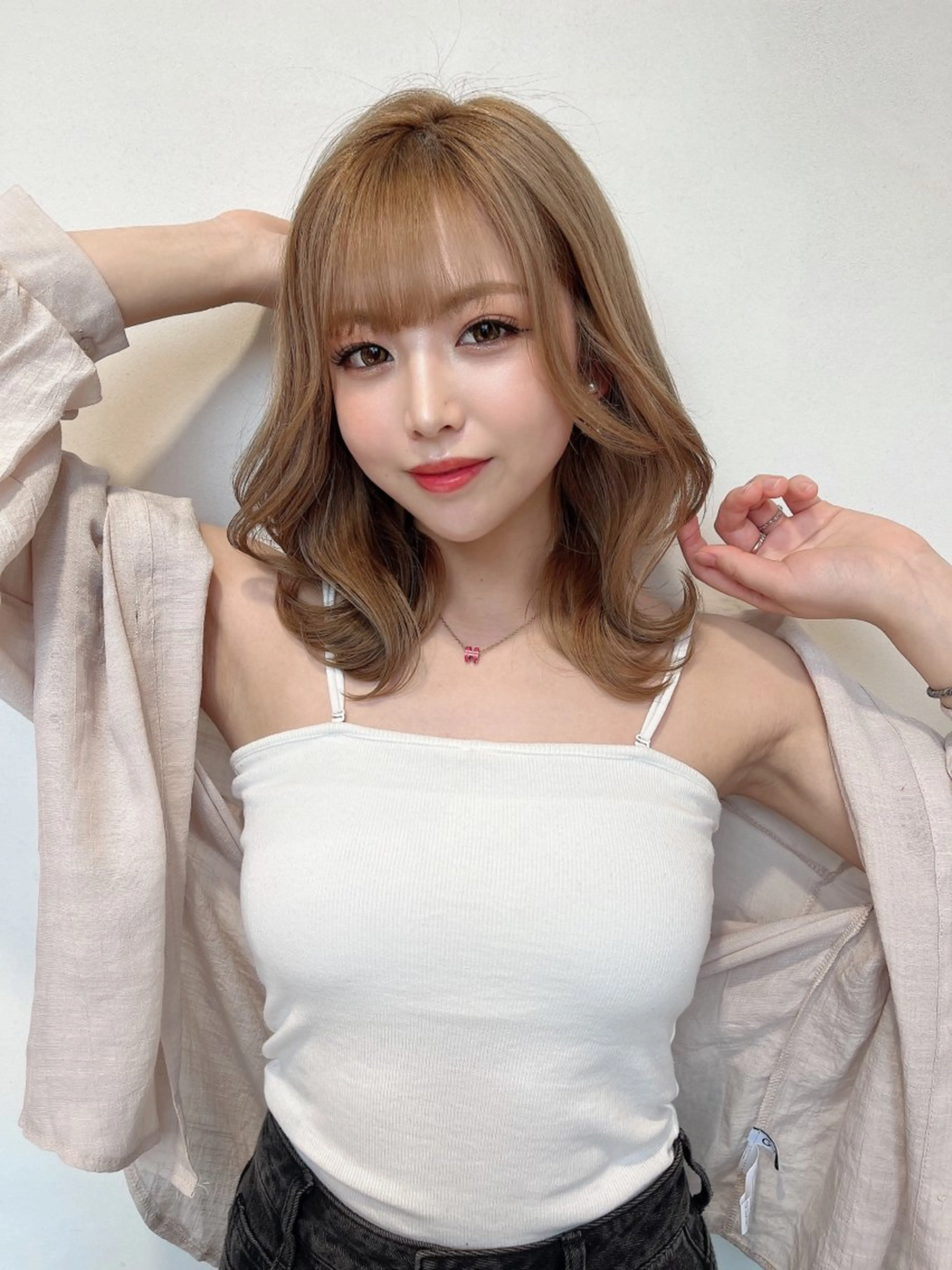 ミディアム カラー カット ヘアカラー トリートメント 酒井 里穂のヘアスタイル