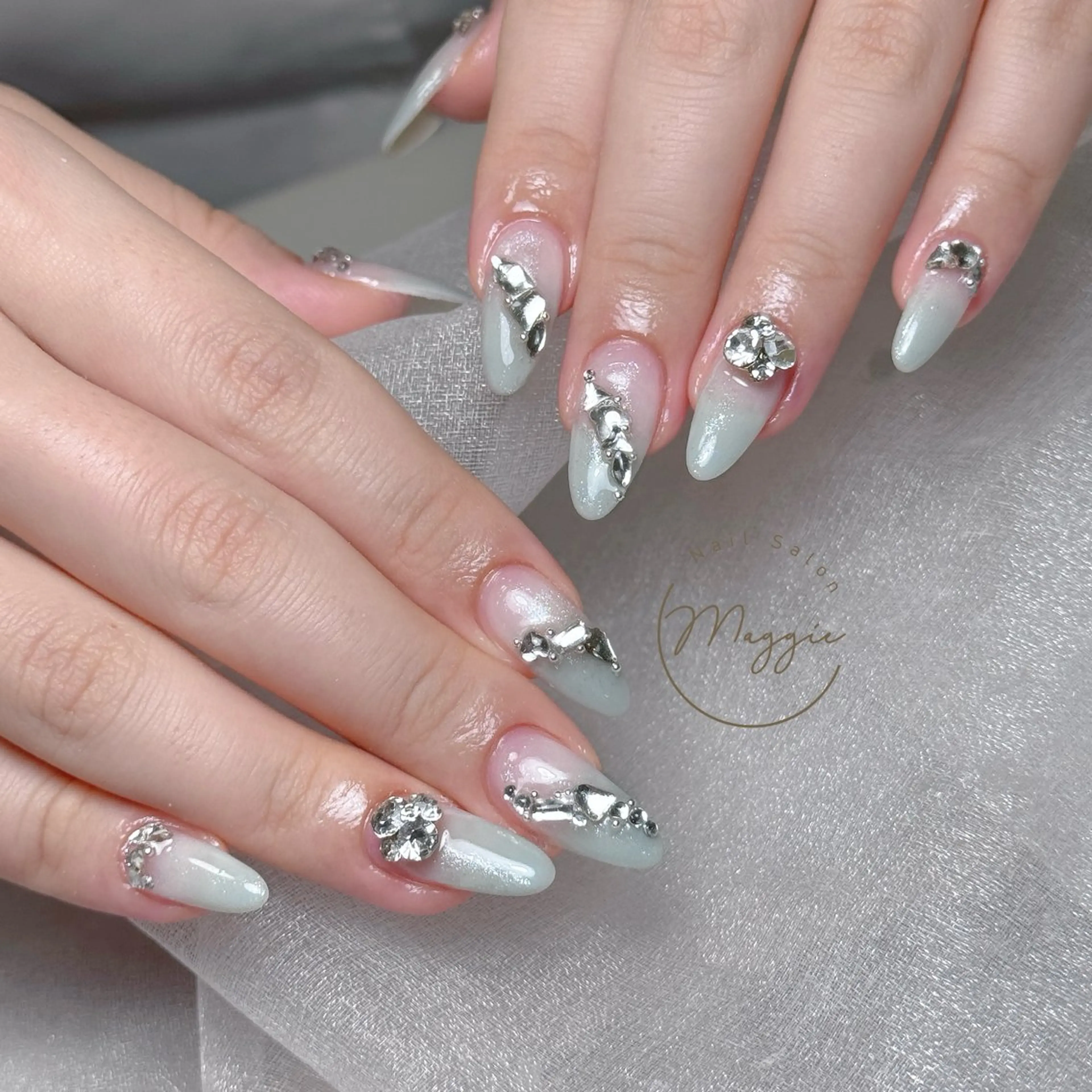 ネイル Maggie Nail🦩のネイルデザイン