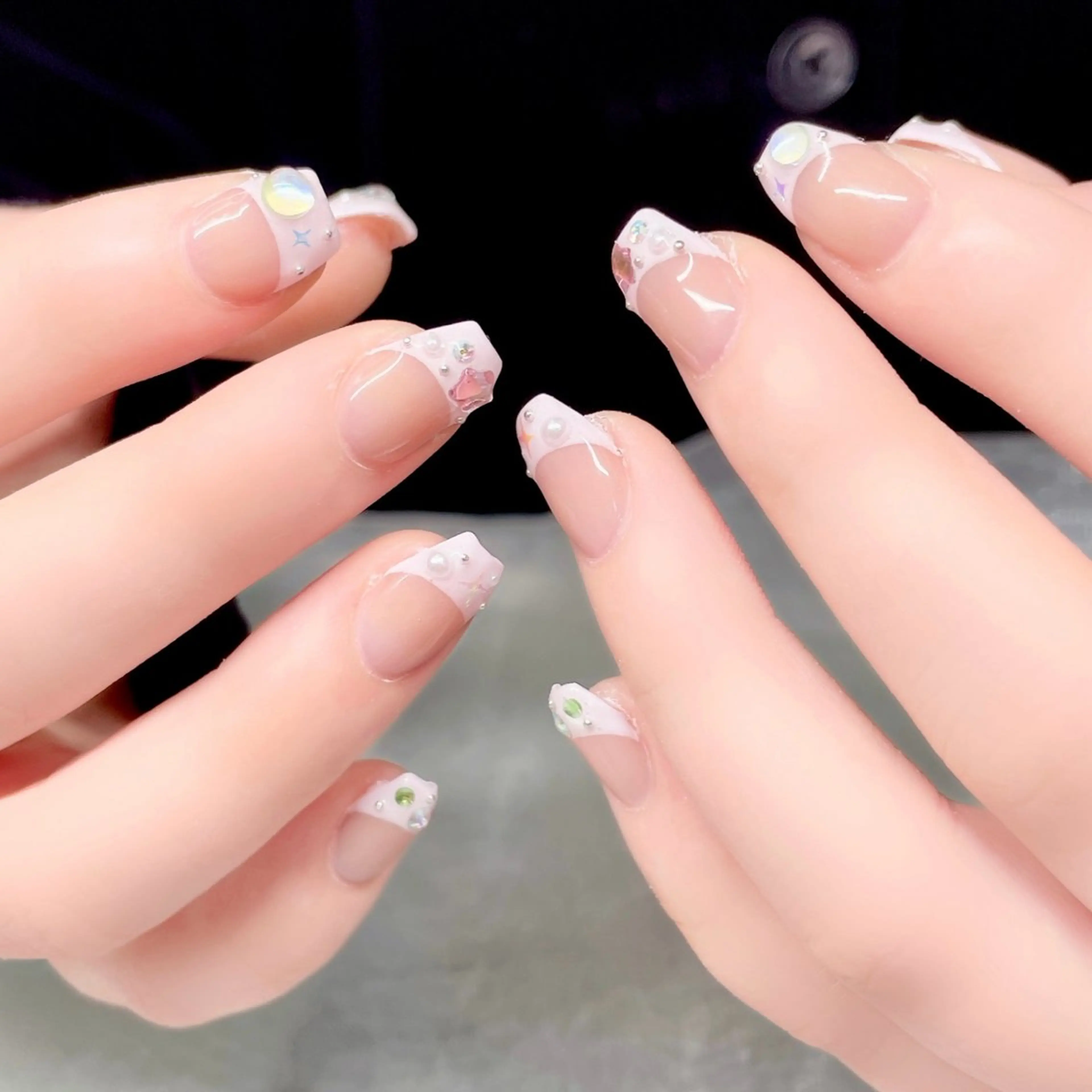 ネイル ストーンネイル ハンドネイル Nailist suzuのネイルデザイン