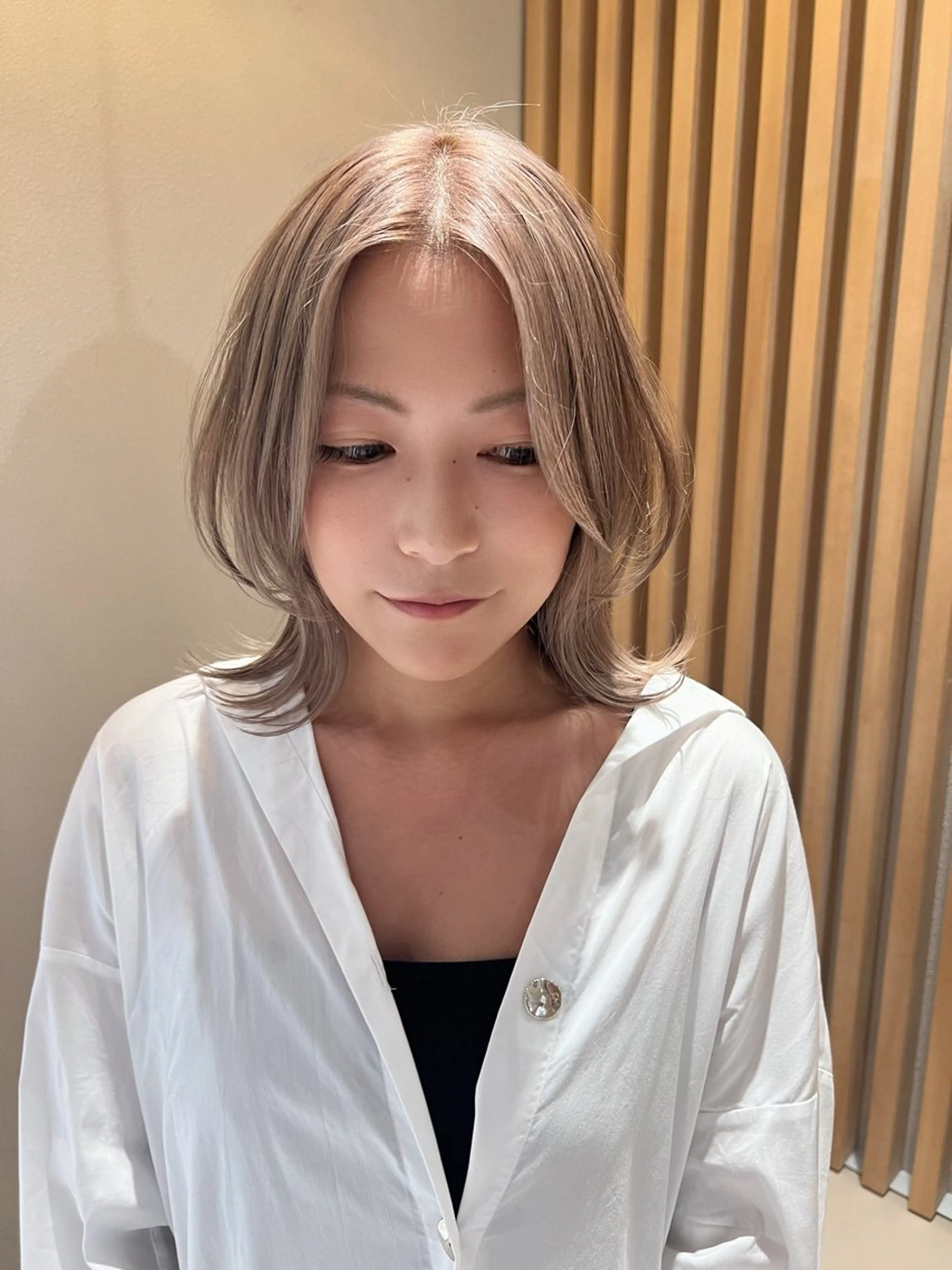 ミディアム カラー ヘアカラー トリートメント 興津/韓国レイヤー ダブルカラー美髪縮毛のヘアスタイル