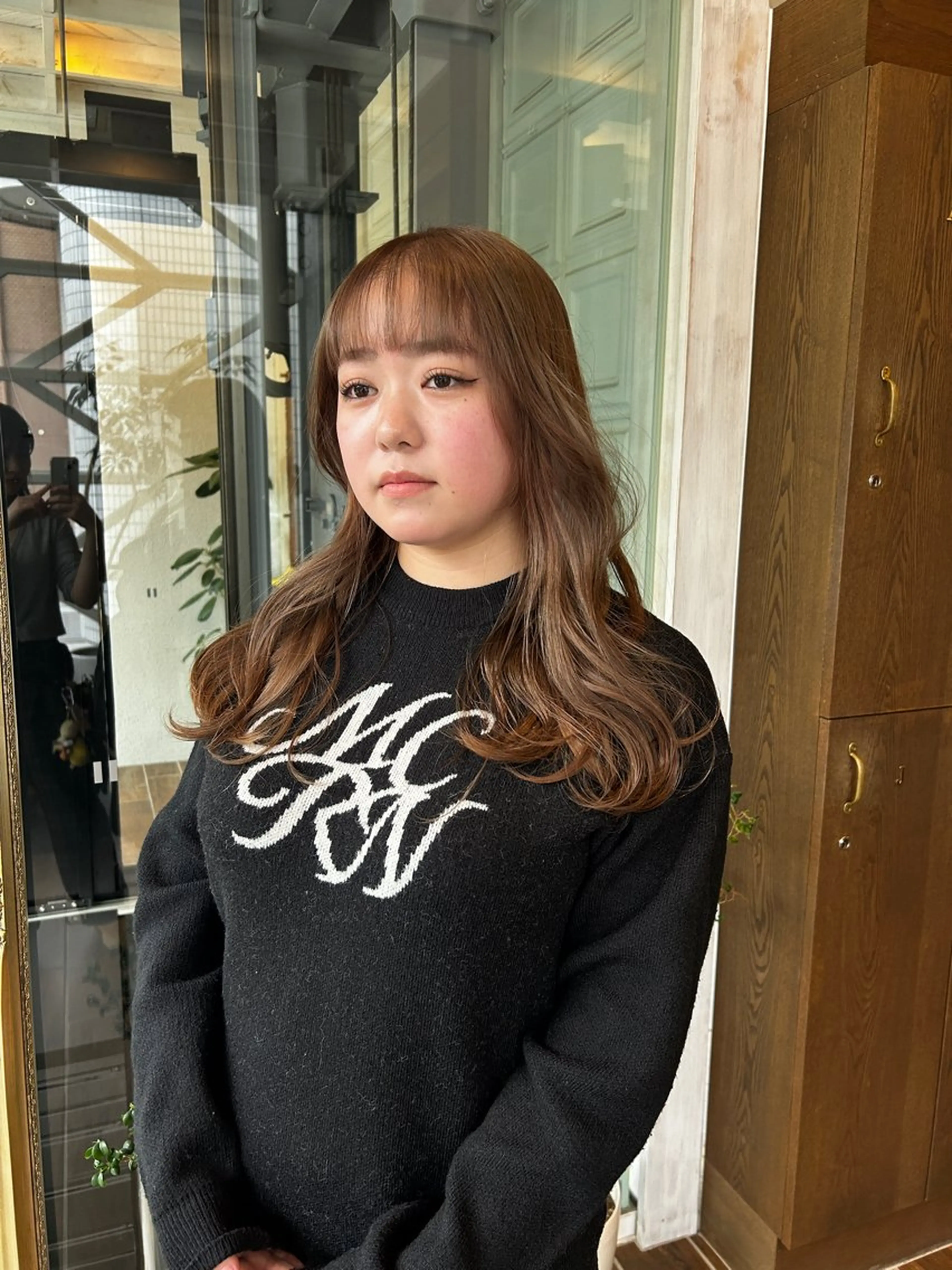 セミロング カラー カット 西 優衣奈のヘアスタイル