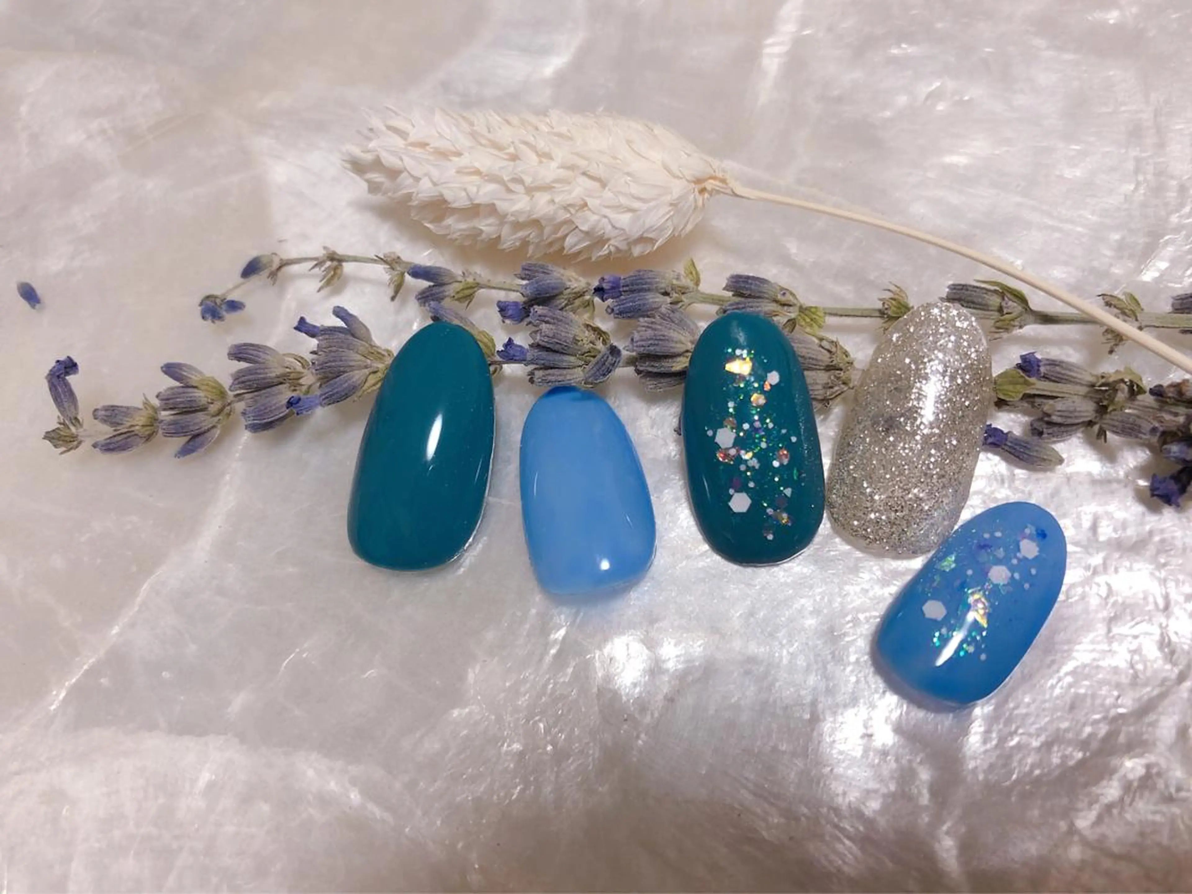 ネイル ホログラムネイル キラキラネイル ラメ(グリッター) kiki nail &brow二子玉川の眉毛・アイブロウイメージ