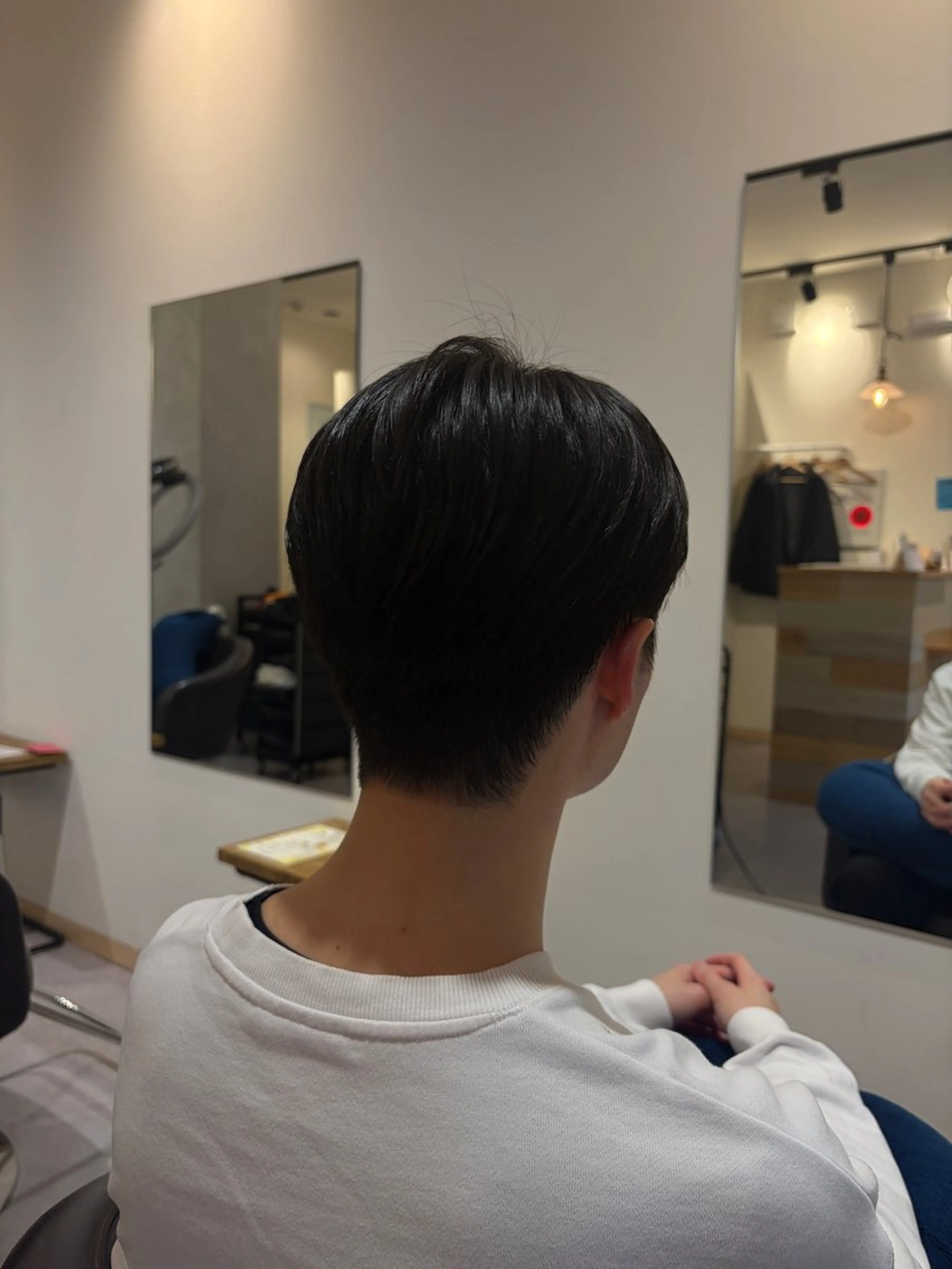 ショート メンズ カット 荒井 茉凜のヘアスタイル