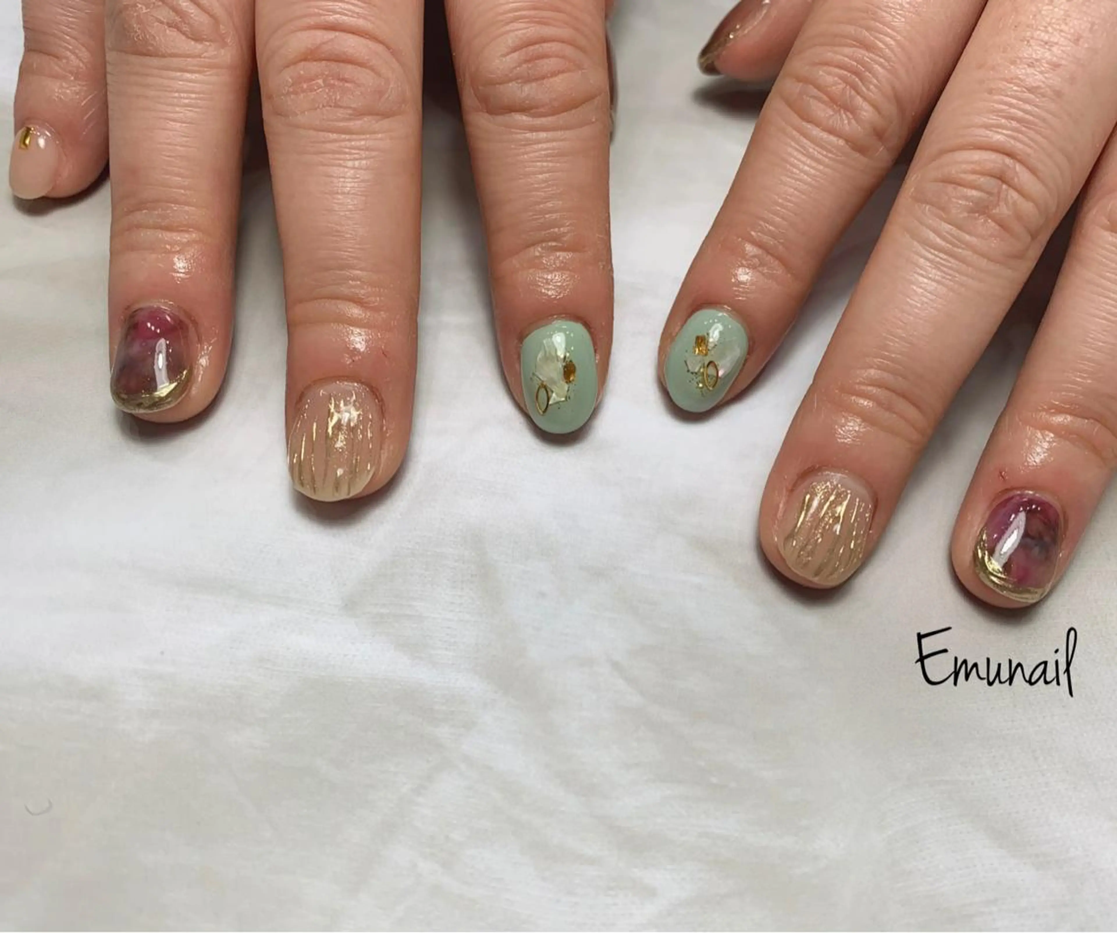 ネイル ハンドネイル Emu Nailのネイルデザイン