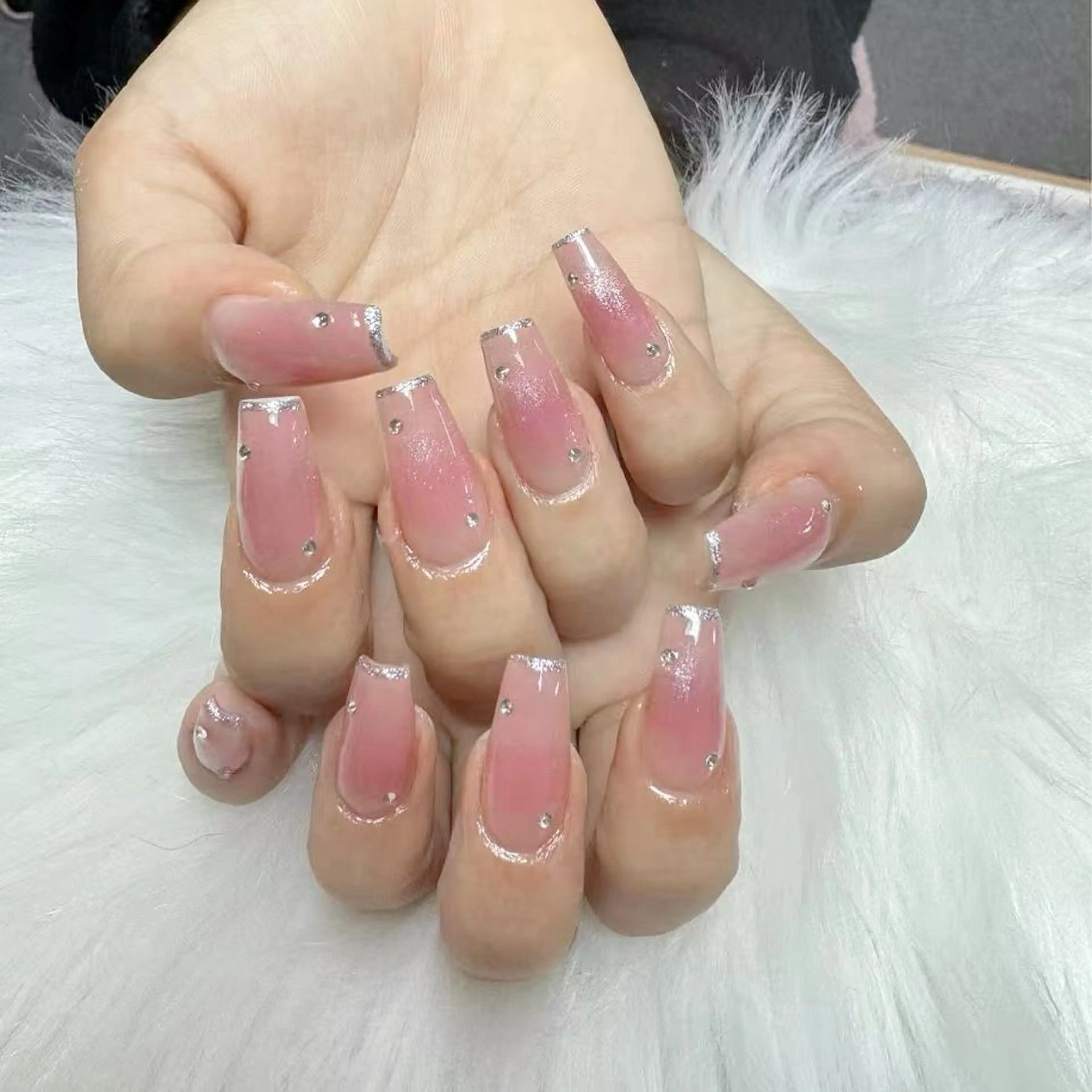 ネイル ハンドネイル 🎀nana🫧 ワンホンネイル🎀のネイルデザイン