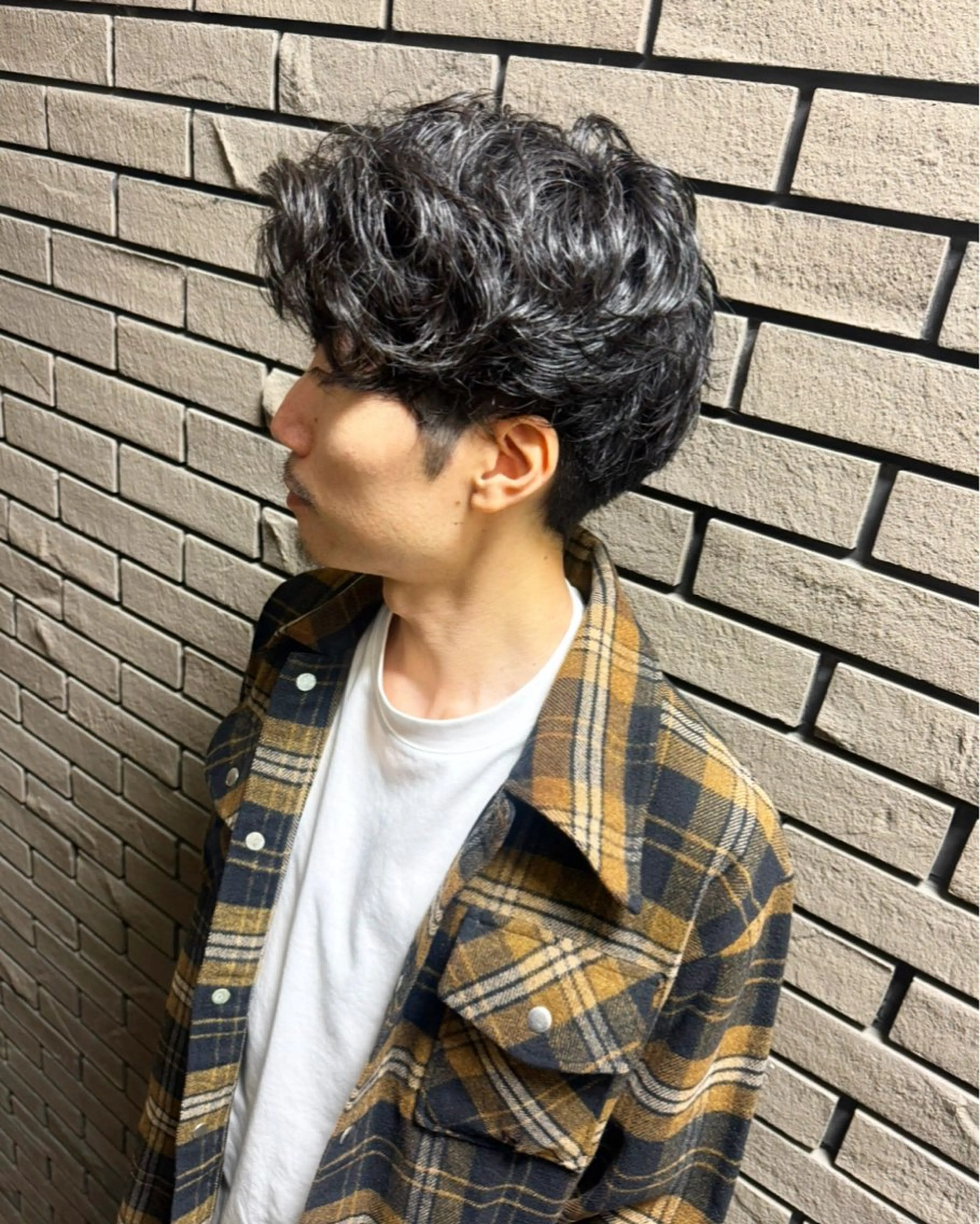 メンズ センターパート 刈り上げ 志賀 あずみのヘアスタイル