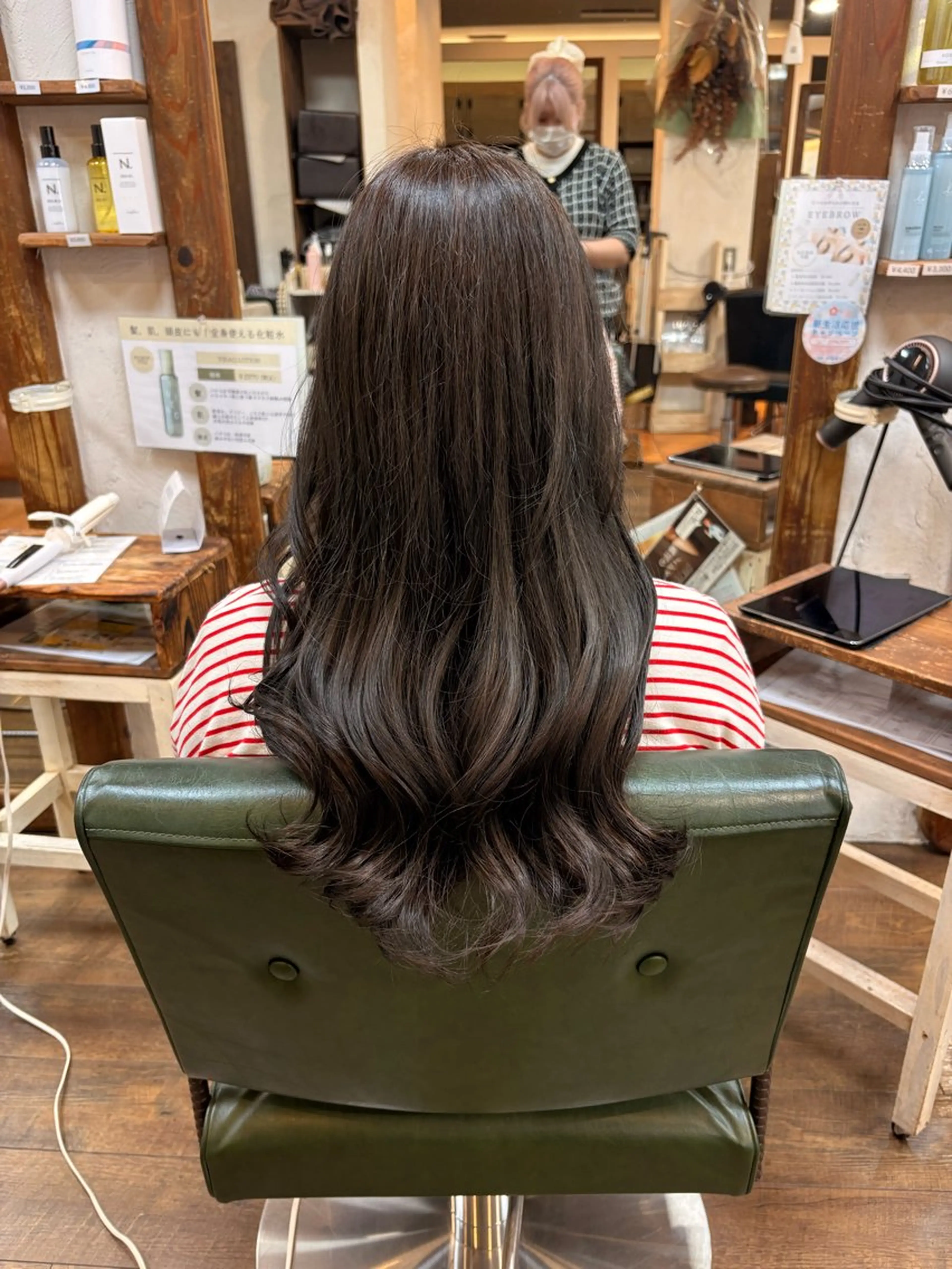 カラー グレージュ 三宅　デザインカラー 透明感カラー✨のヘアスタイル