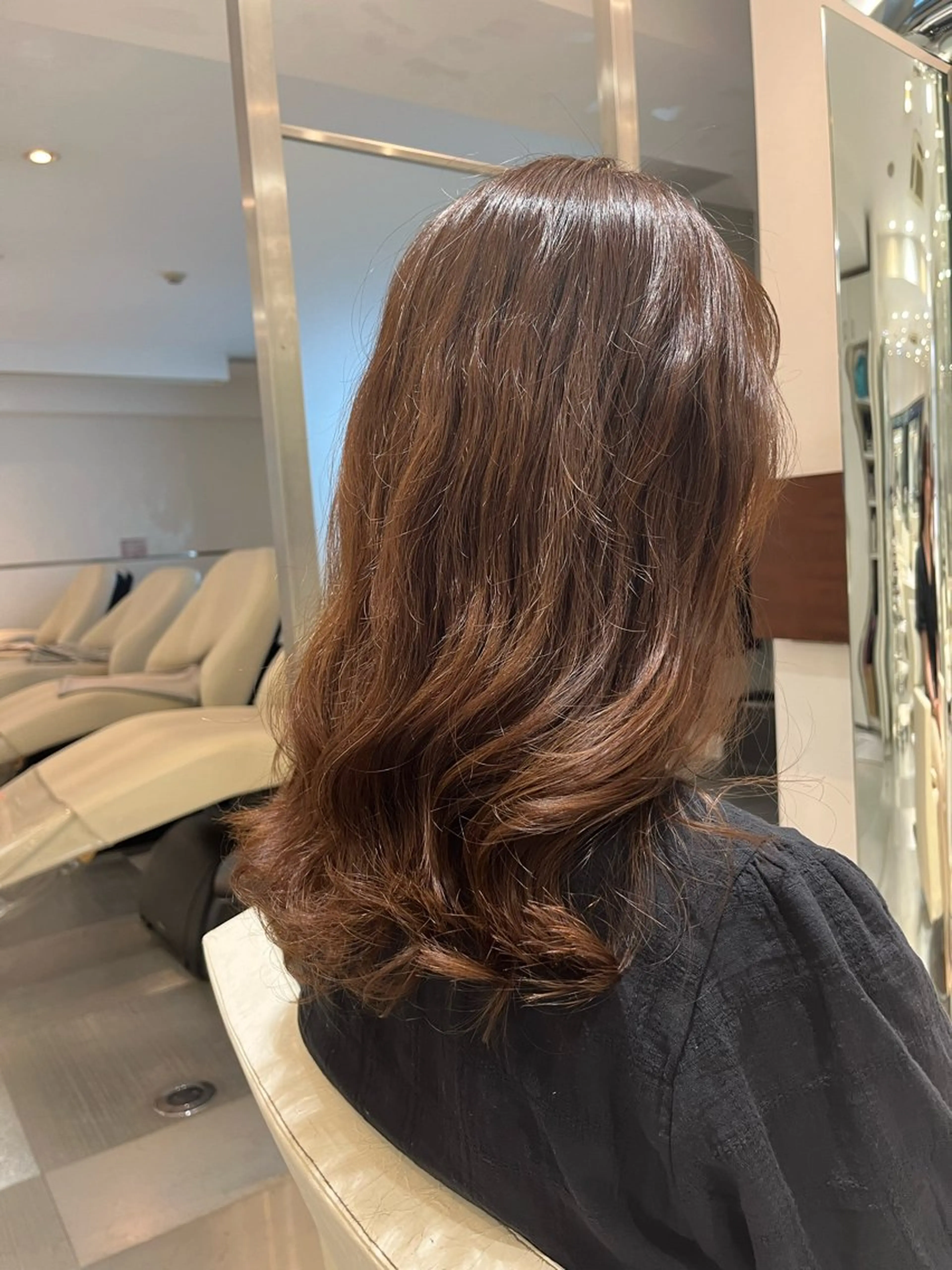 ロング パーマ カット ヘアカラー パーマ トリートメント コテ巻き風パーマ 藤澤　知彌のヘアスタイル