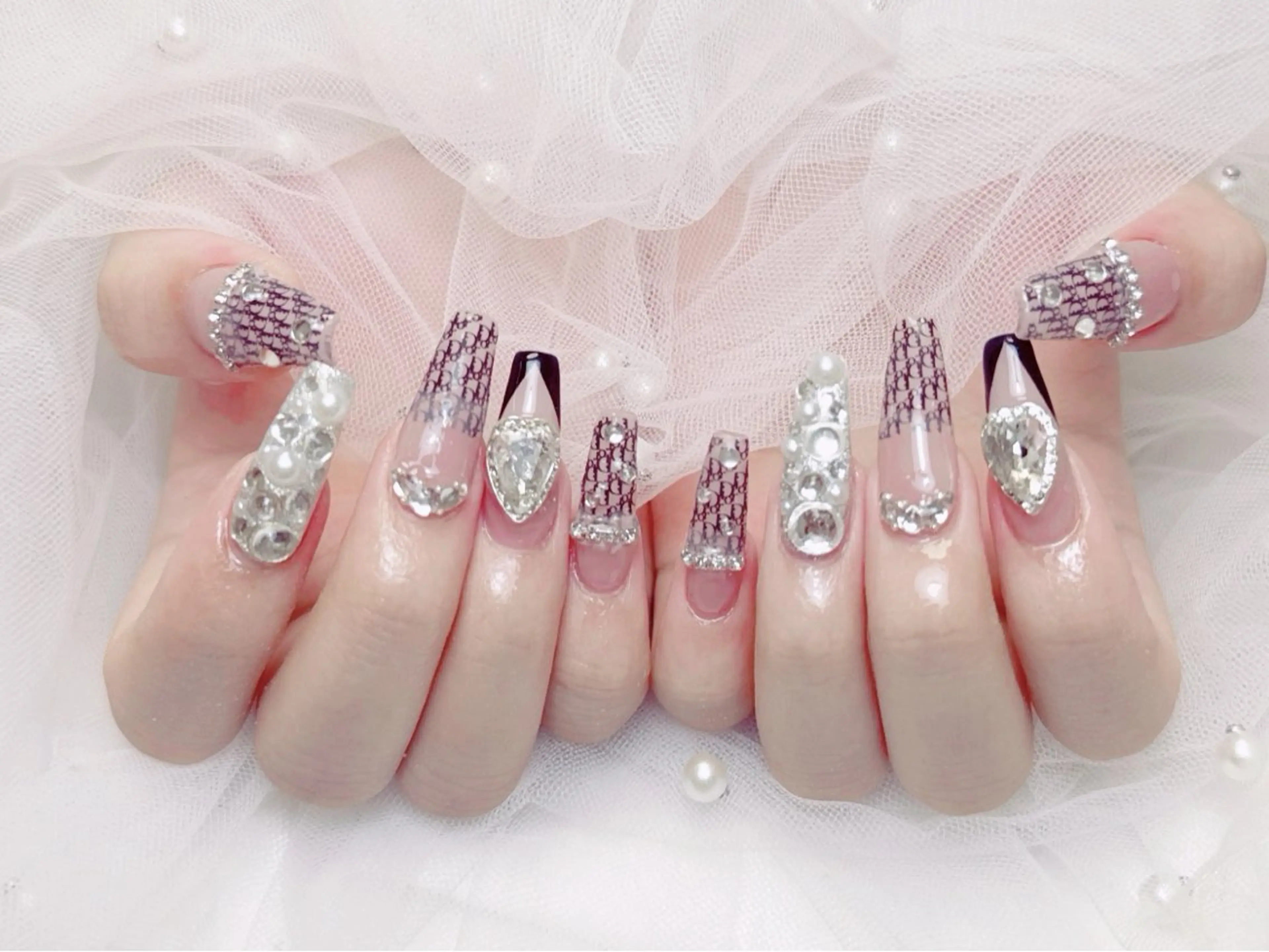 ネイル フレンチネイル ジェルネイル ハート 韓国ネイル マグネットネイル ハンドネイル ネイルサロン lotusのネイルデザイン