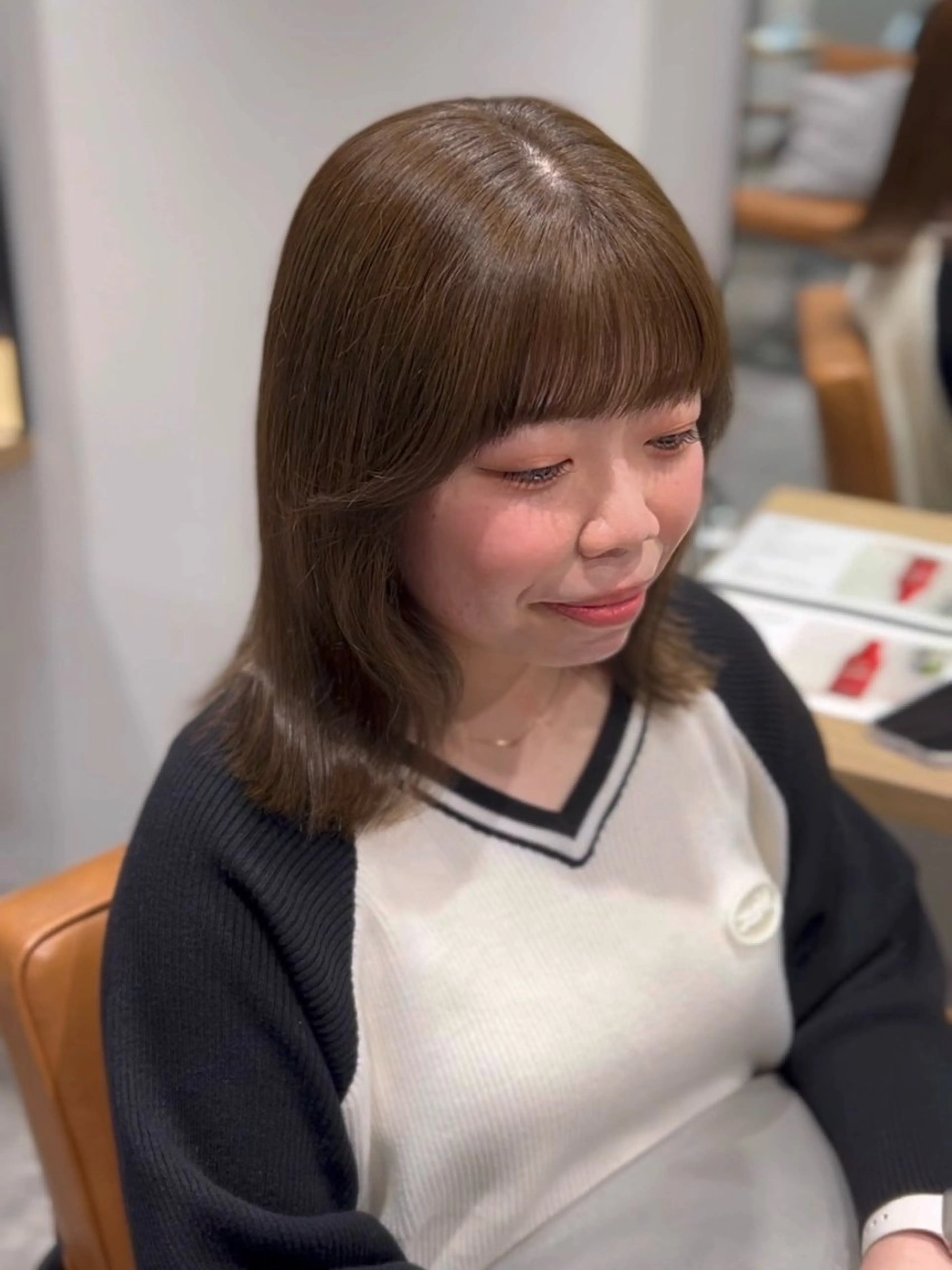 ミディアム カラー ベージュカラー 透明感カラー オリーブベージュ レイヤーカット 似合わせカット カット ヘアカラー 盛れヘア🪽 /miyu🎀のヘアスタイル