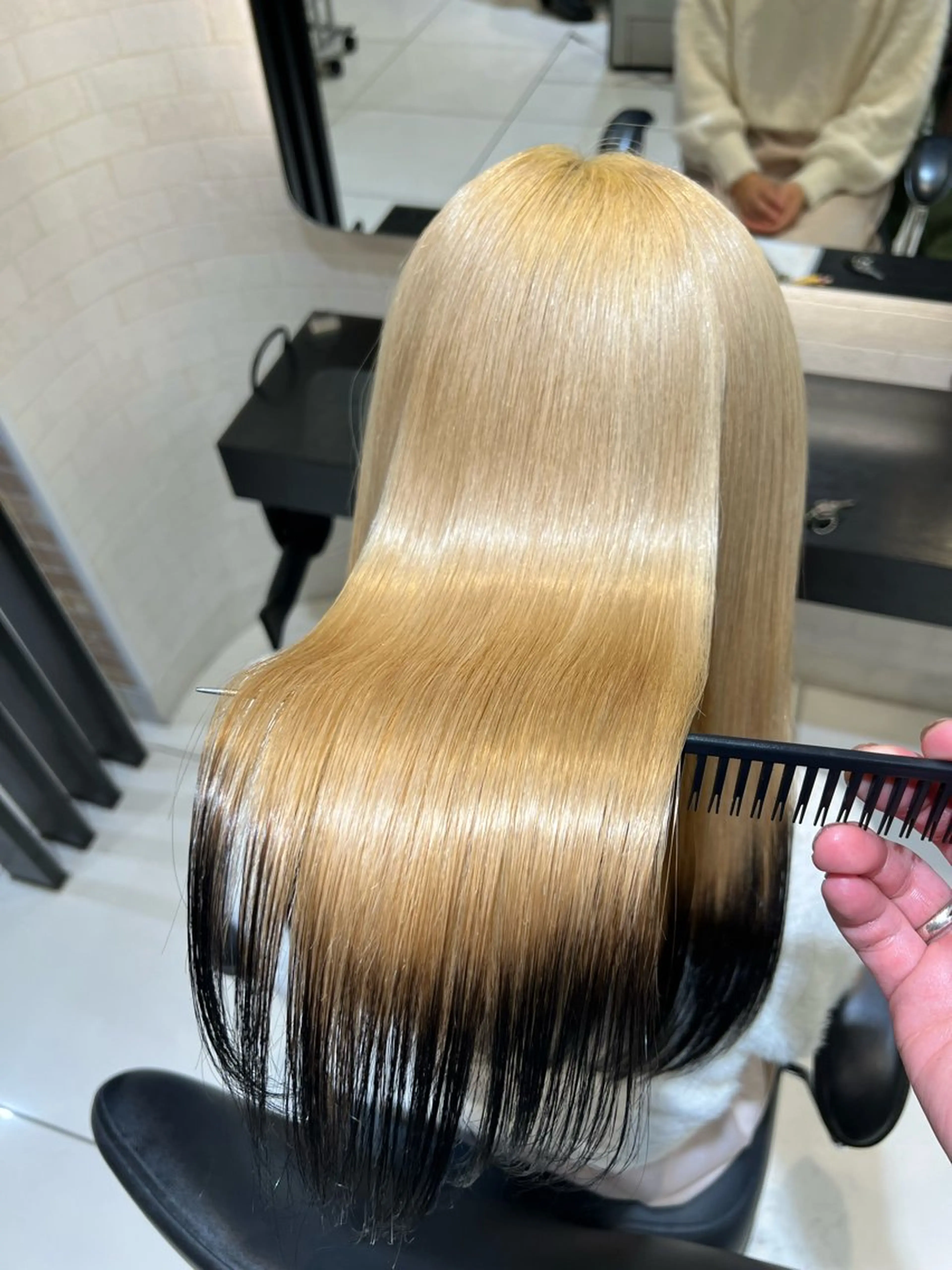 セミロング カラー バレイヤージュ ブリーチ ケアブリーチ 透明感カラー デザインカラー ヘアカラー トリートメント ボブ/ハイトーン髪質 改善/越谷✨クラモチのヘアスタイル