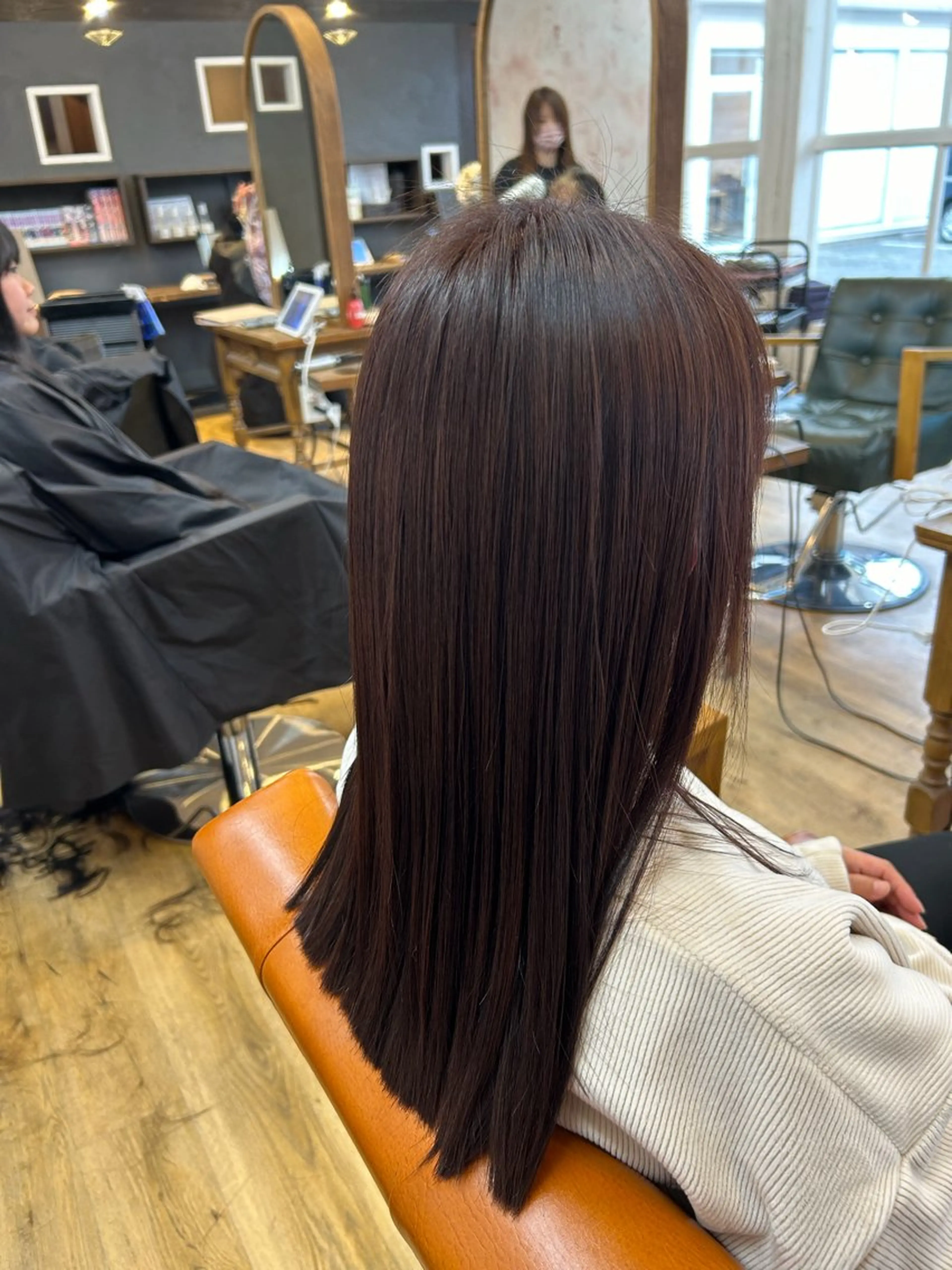 セミロング ヘアカラー トリートメント ✨縮毛矯正✨艶髪✨️ 髪質改善✨鴻巣✨️のヘアスタイル