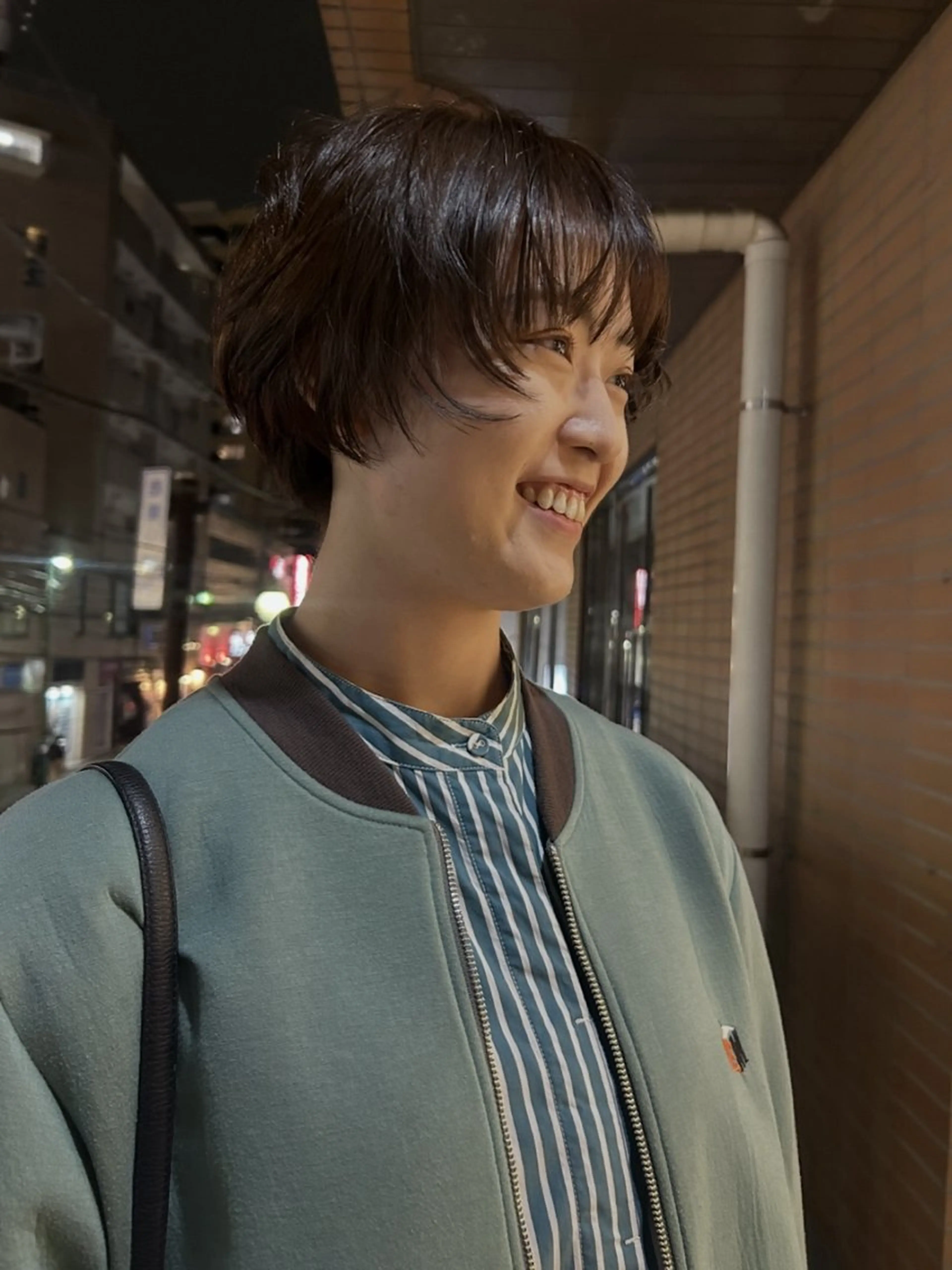 ショート カラー ヘアカラー トリートメント momona english okのヘアスタイル