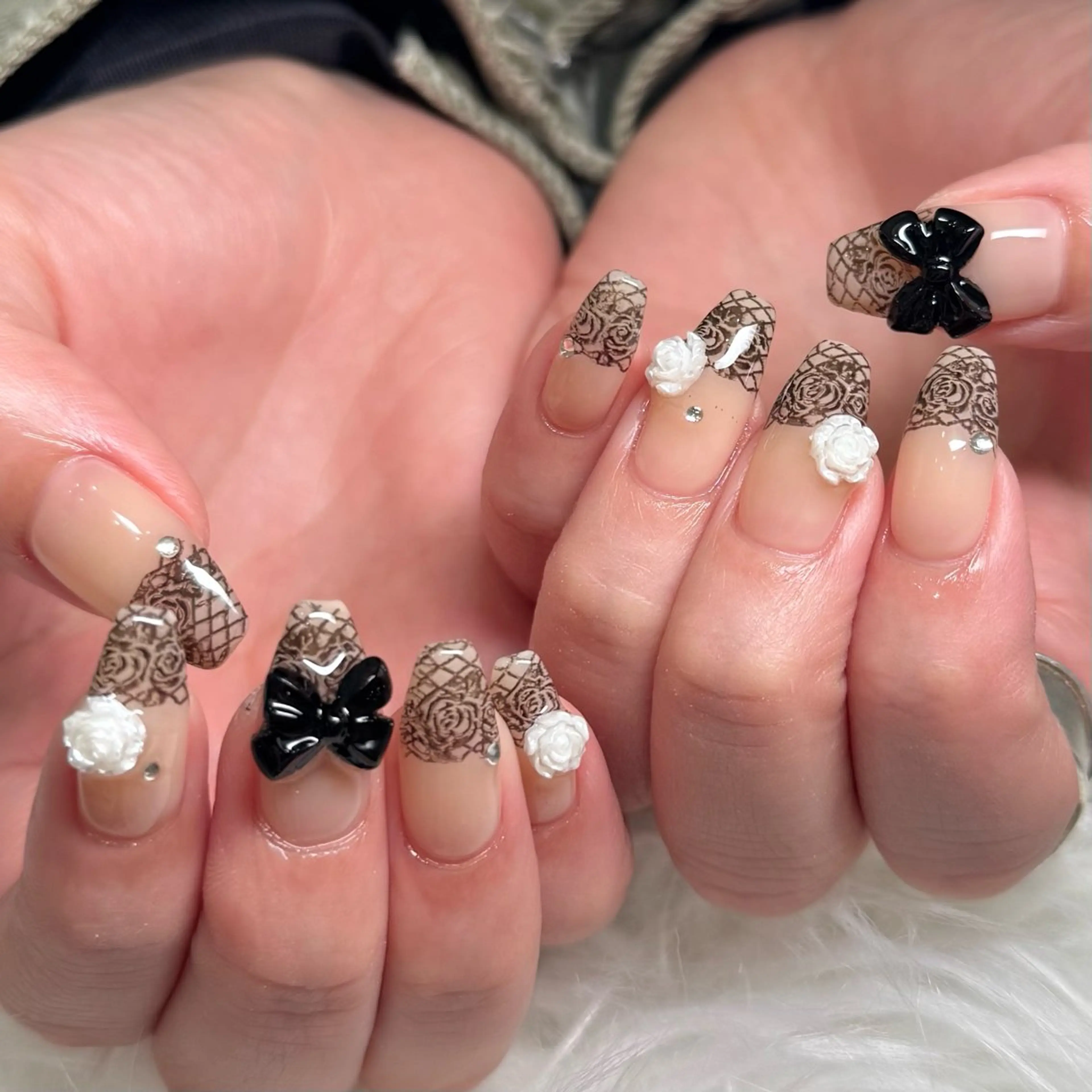 ネイル レース 藤本 楓のネイルデザイン