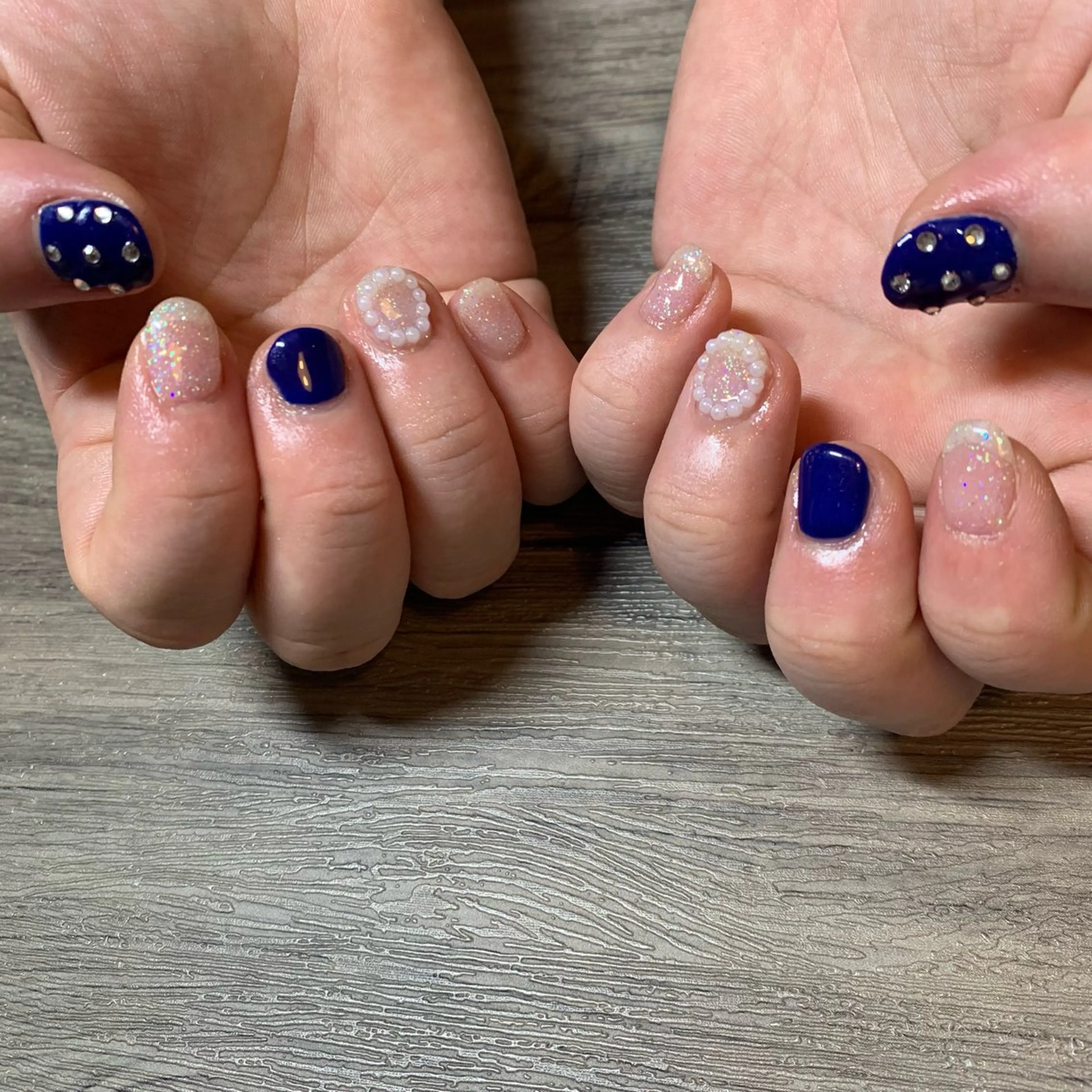 ネイル 稲垣 友里恵のネイルデザイン