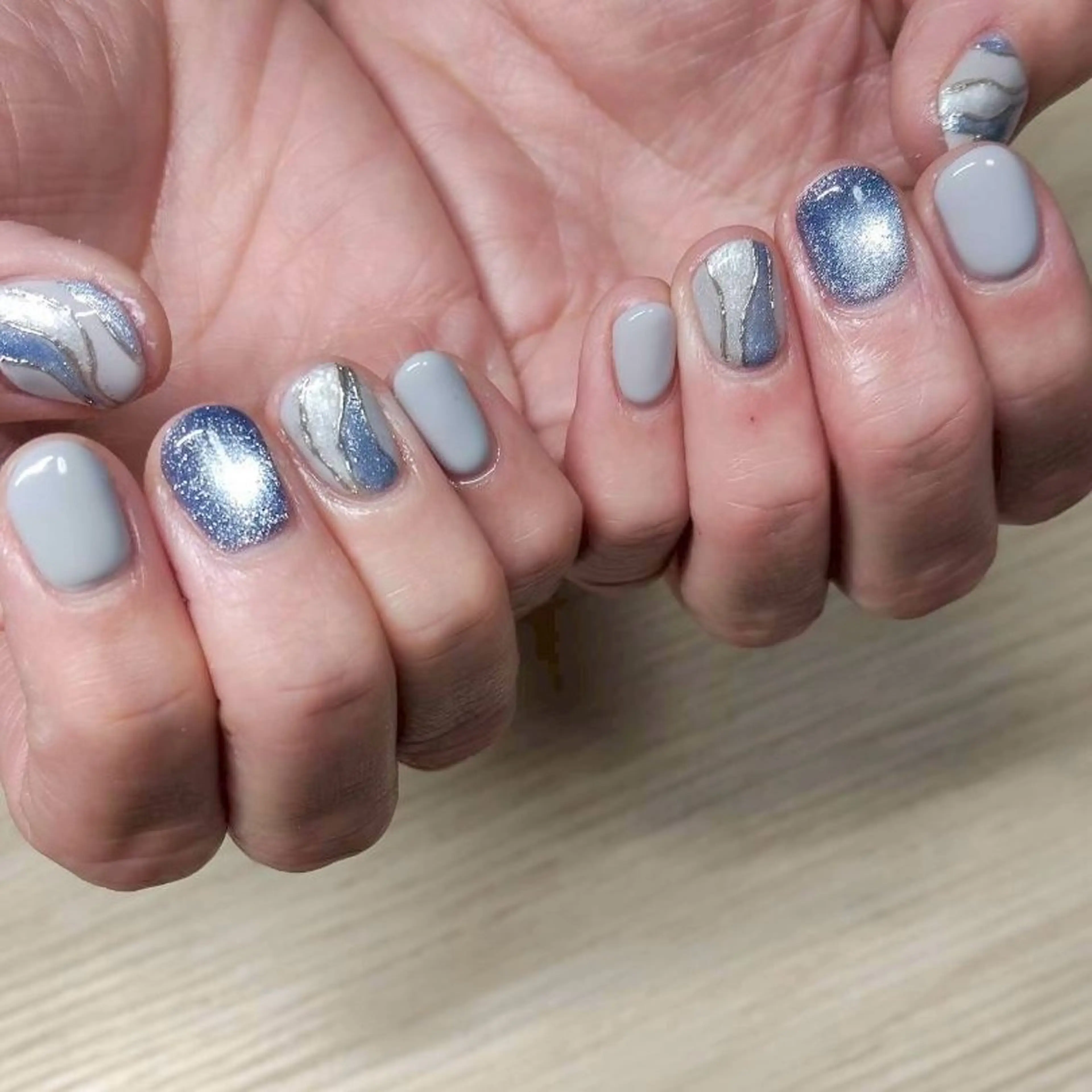 ネイル eme_ Mayukaのネイルデザイン