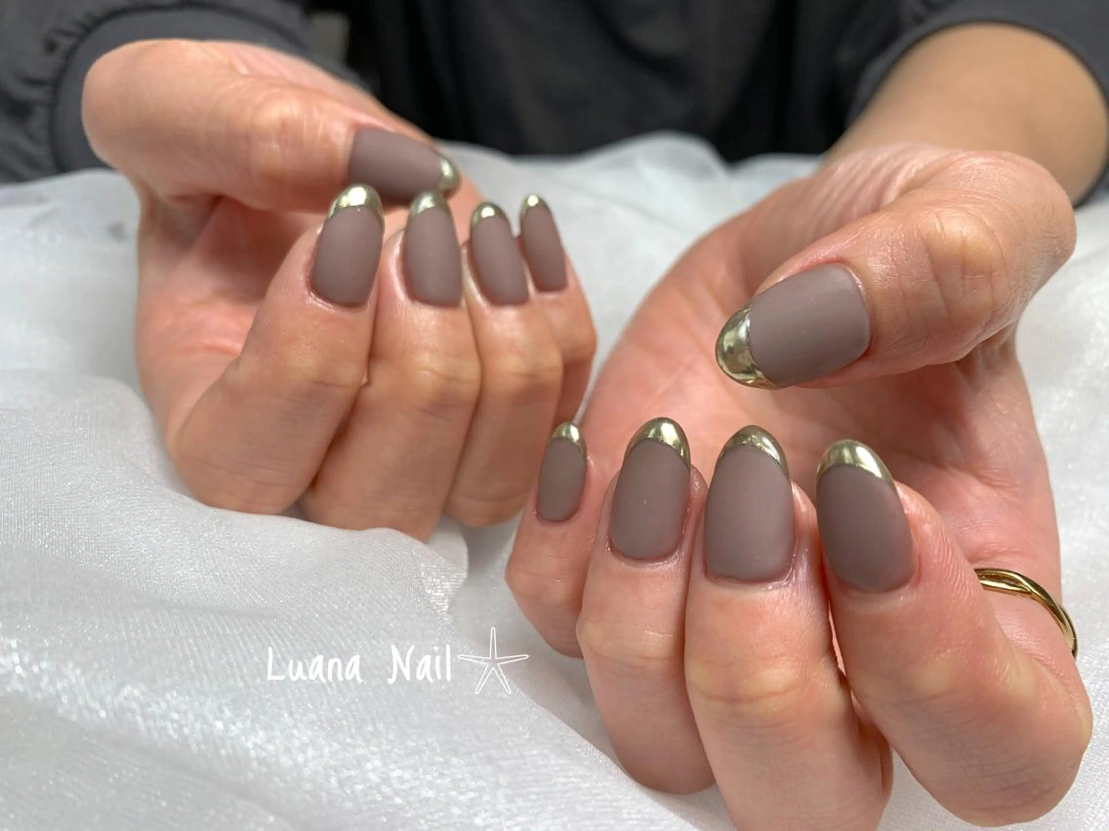 ネイル マットネイル ミラーネイル ハンドネイル BeauJu by Luana Nail所属・BeauJu by Luana Nailのネイルデザイン