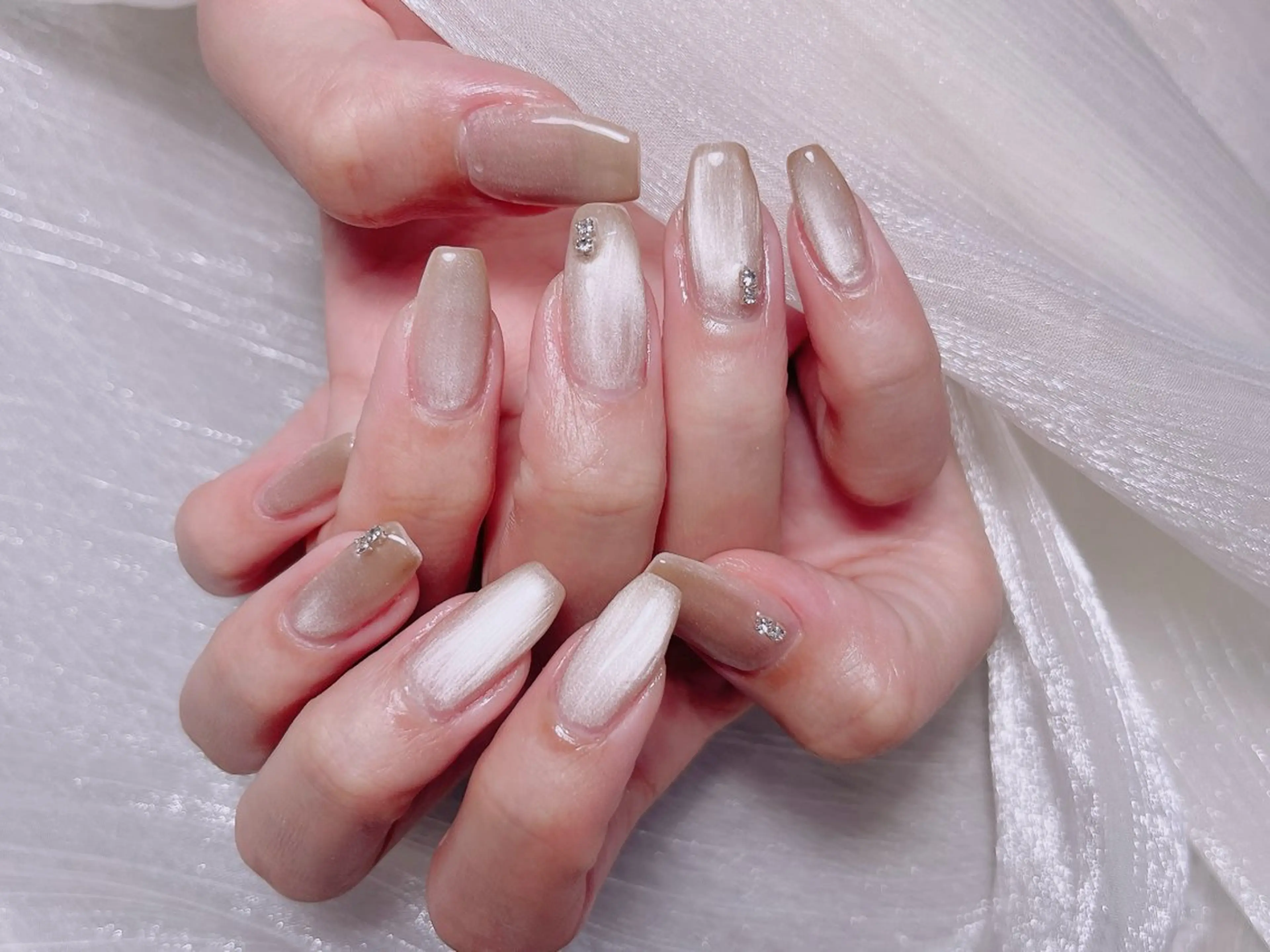 ネイル ハンドネイル KARI ネイルサロンのネイルデザイン