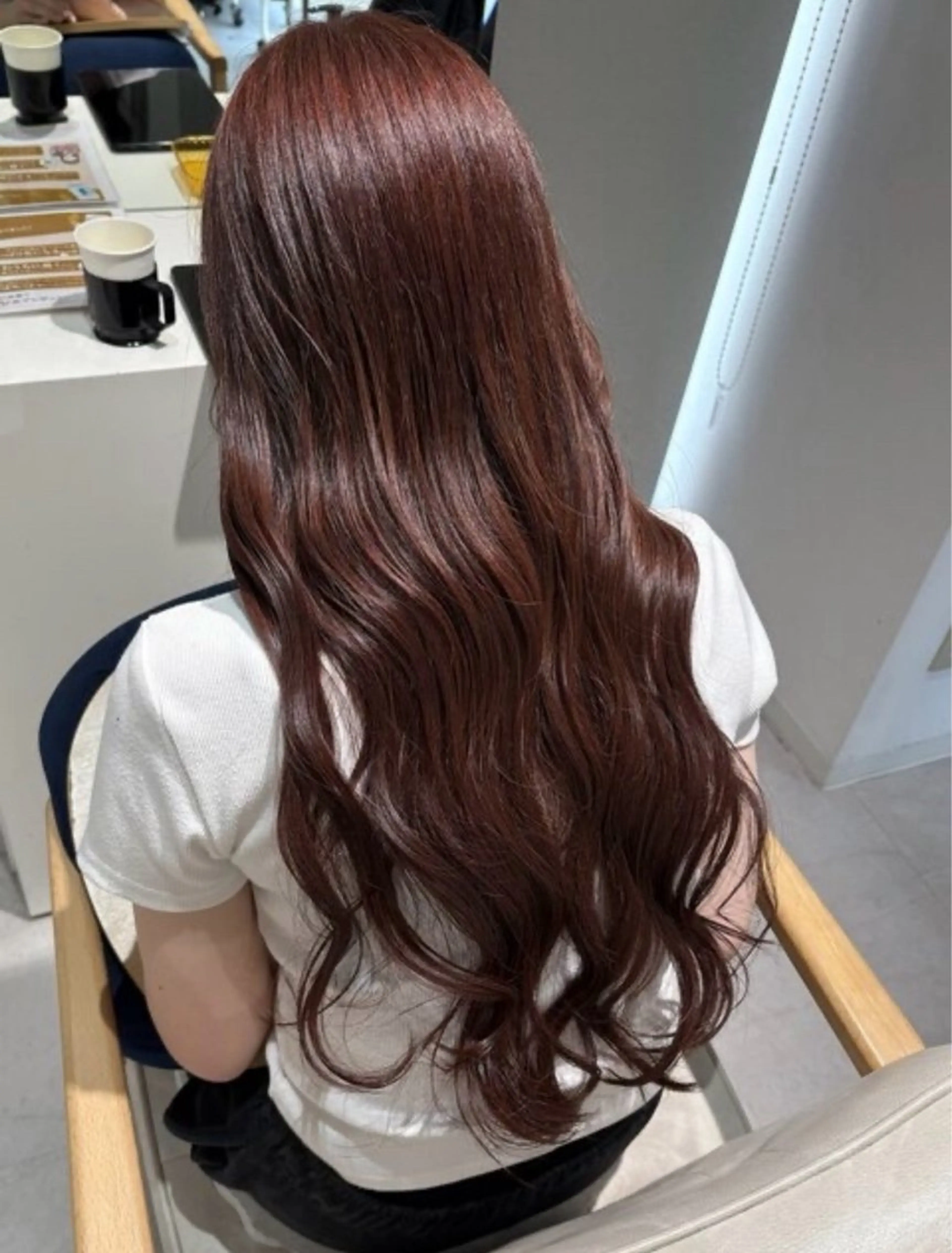 【カラーしながらサラ艶髪に✨🪽】艶カラー+髪質改善UPTGULOSSの写真