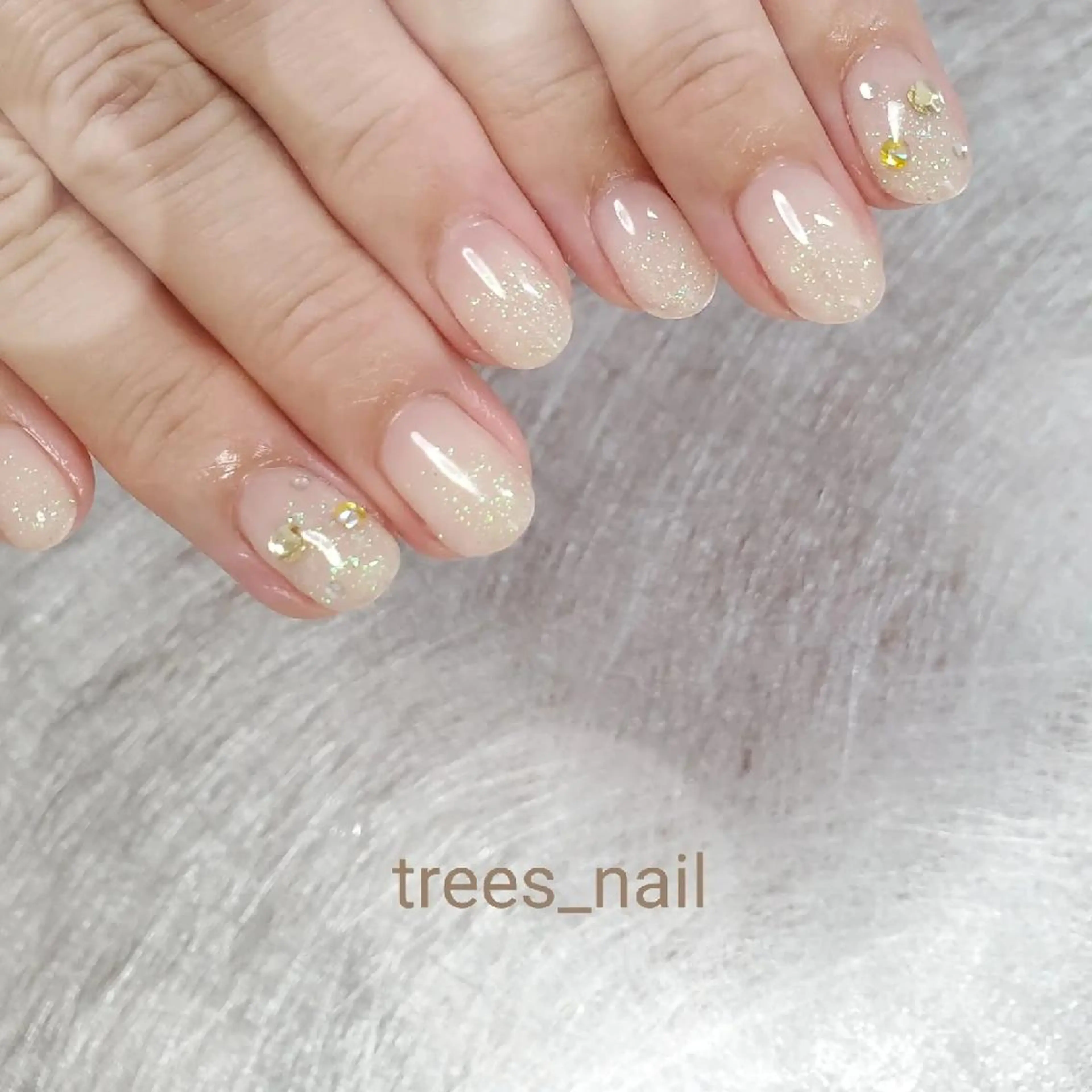 ネイル trees_ nailのネイルデザイン