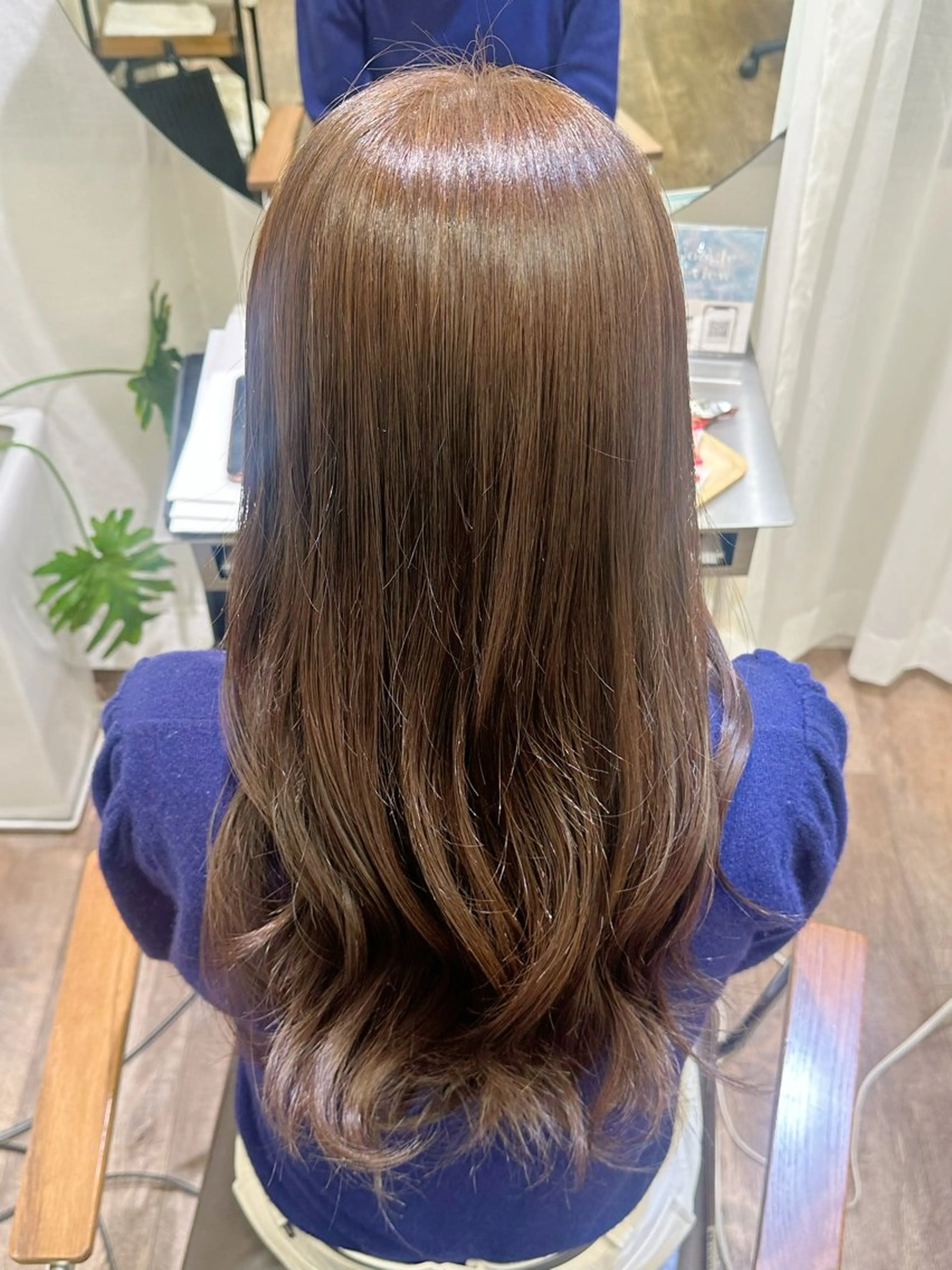 ロング カラー 卒業式のヘアスタイル ヘアカラー 髪質改善 elena by artefice所属・塩貝 幸音のヘアスタイル