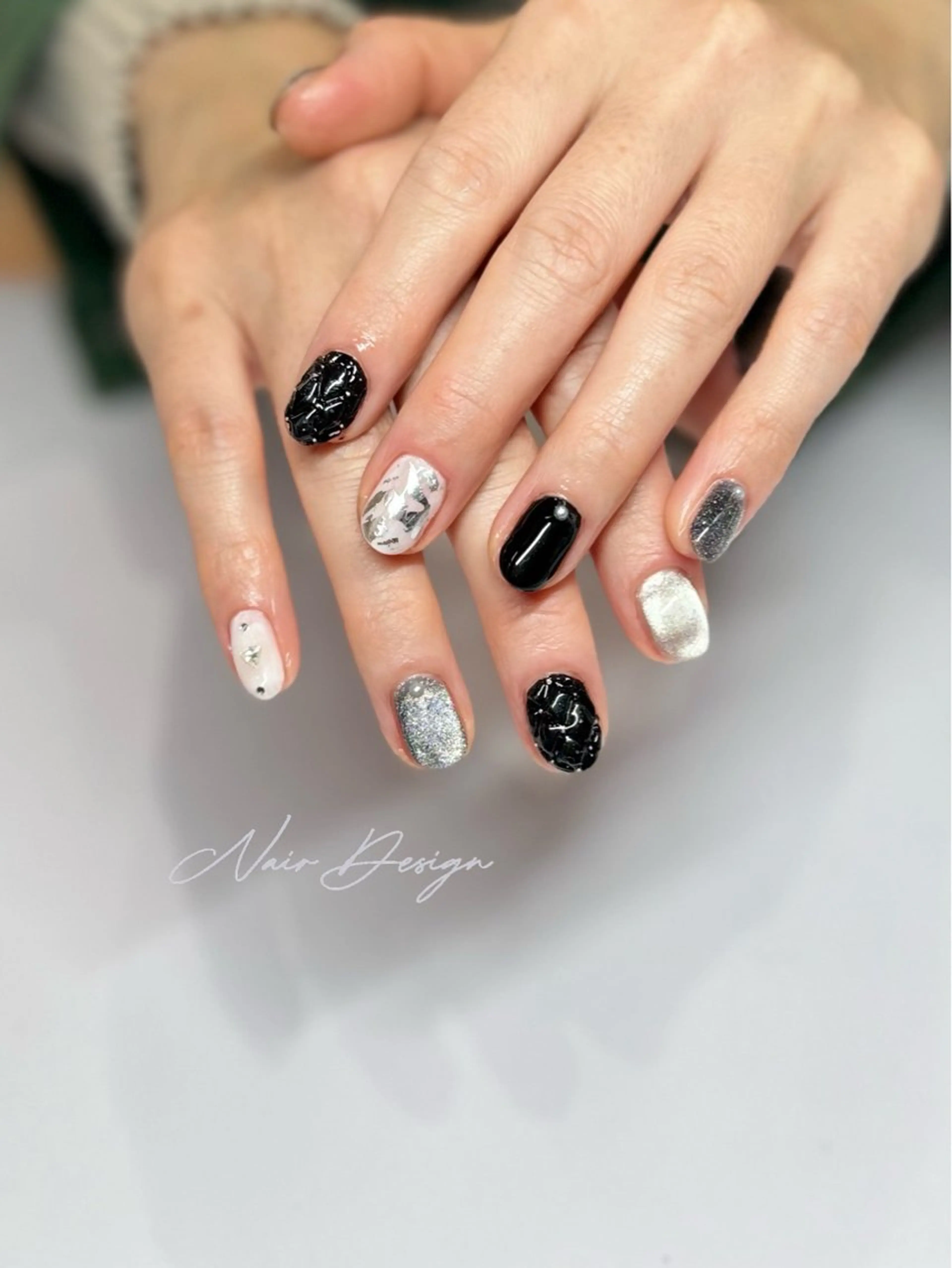 ネイル 𝓝𝓪𝓲𝓻 𝓝𝓪𝓲𝓵のネイルデザイン