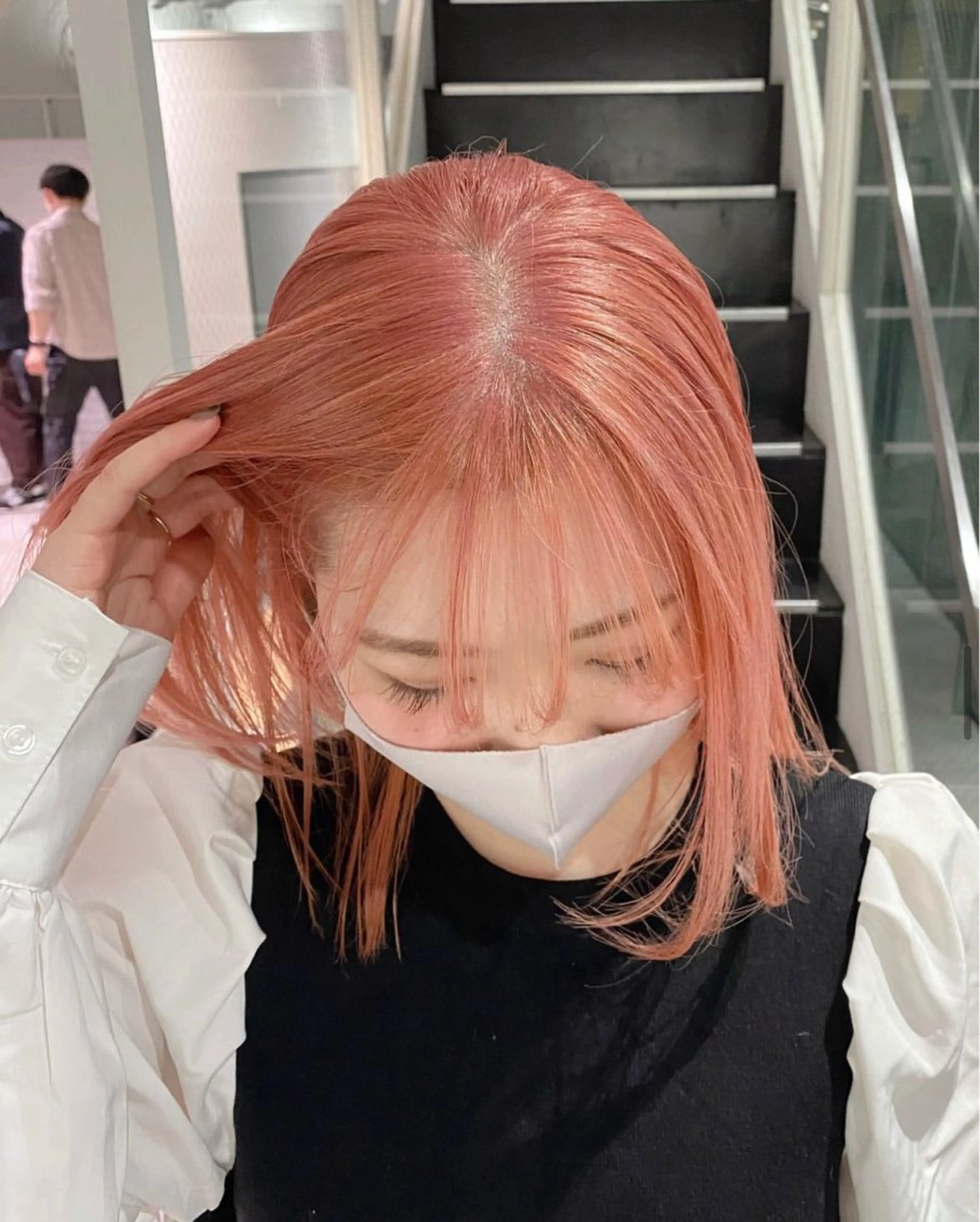 ミディアム カラー ブリーチ ダブルカラー ハイライトカラー ピンクカラー ボブ カット ヘアカラー トリートメント CHERIEブリーチ ダブルカラー 天神のヘアスタイル