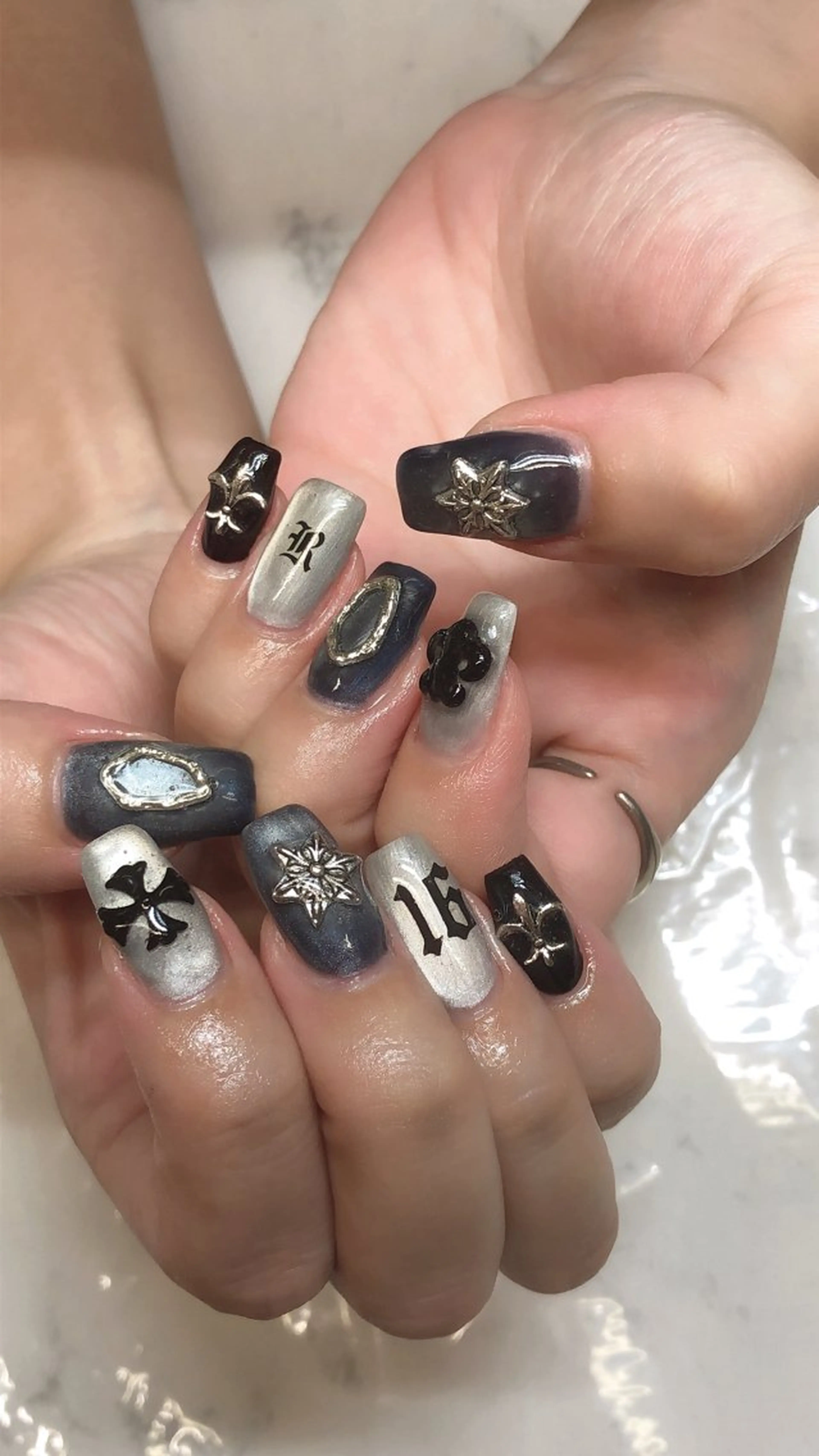 ネイル ✨アン ミユ✨のネイルデザイン